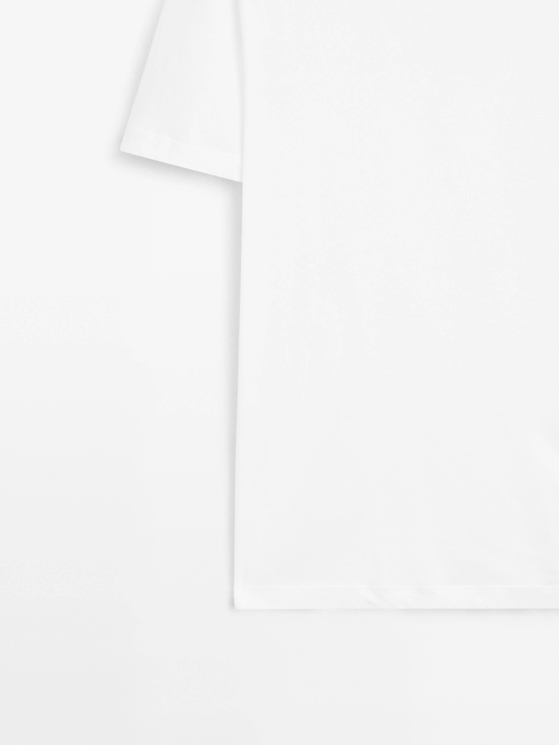 Lightweight short sleeve T-shirt