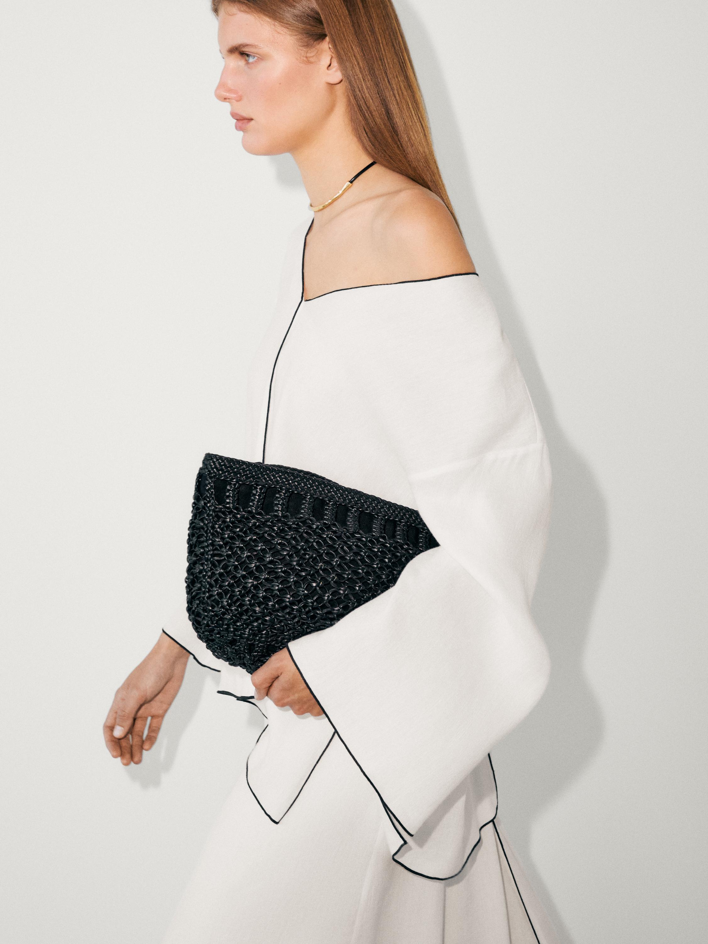 Skirt with contrast trim details