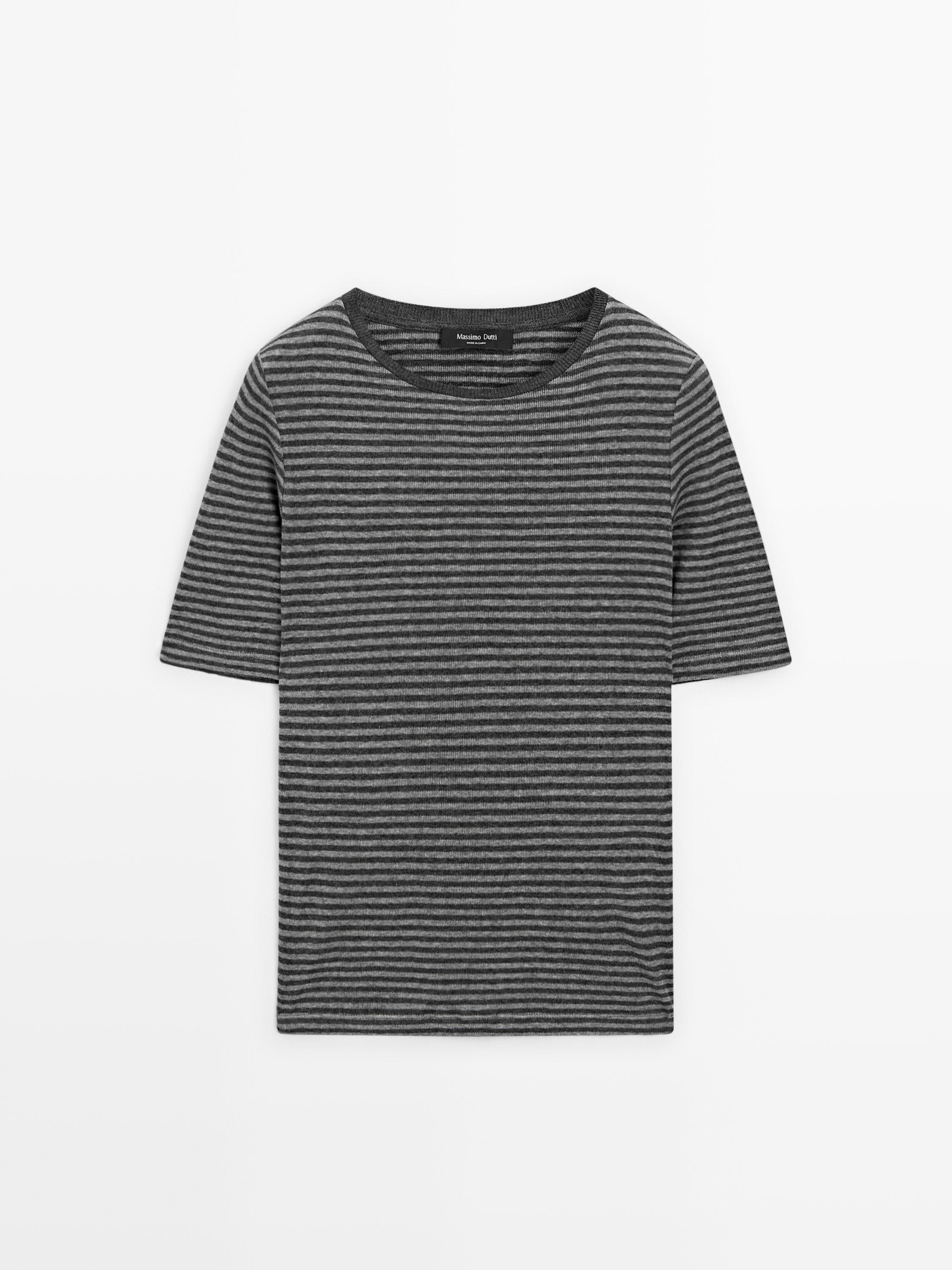 Short sleeve striped t-shirt