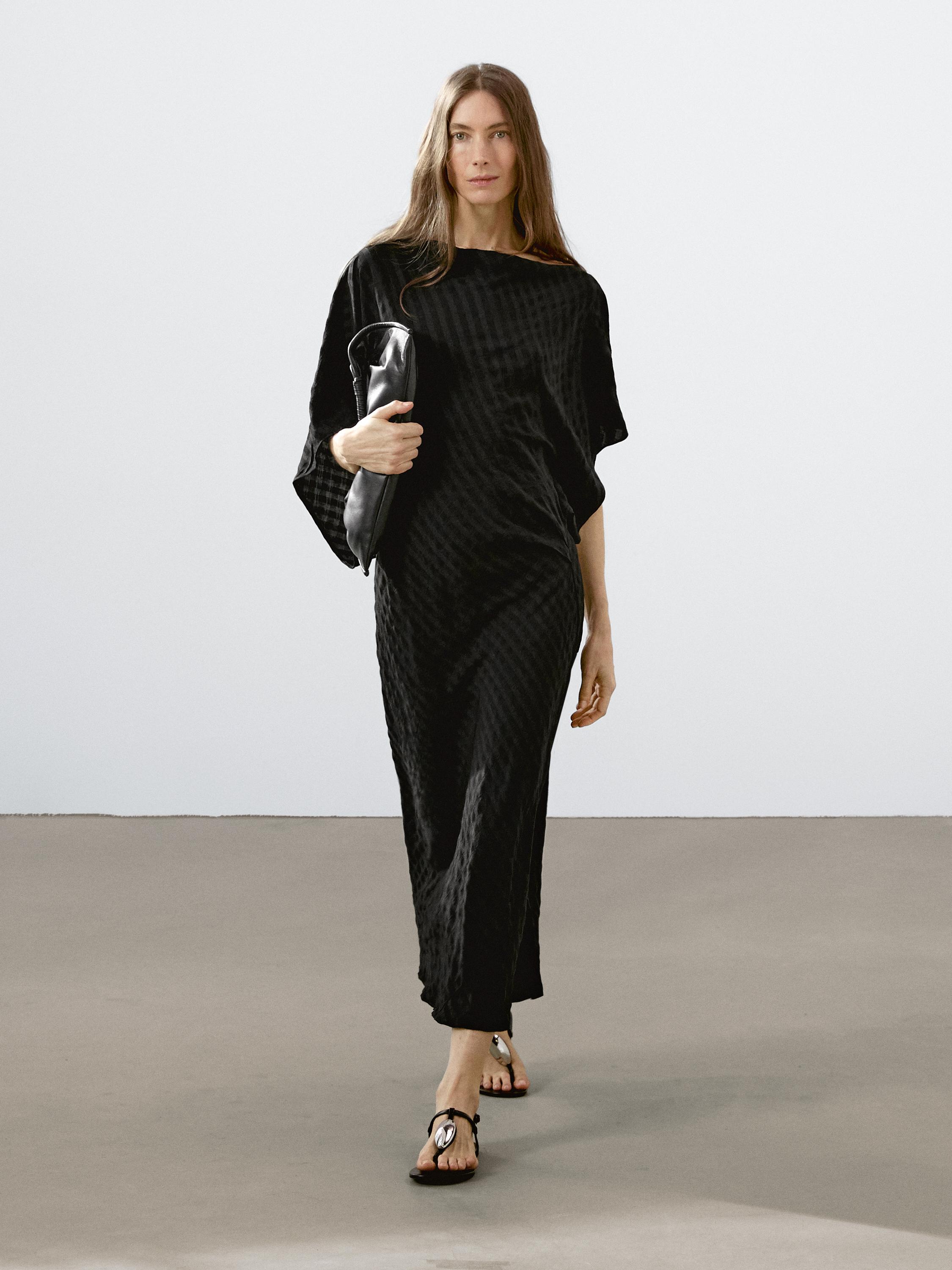 Robe longue fluide texturée