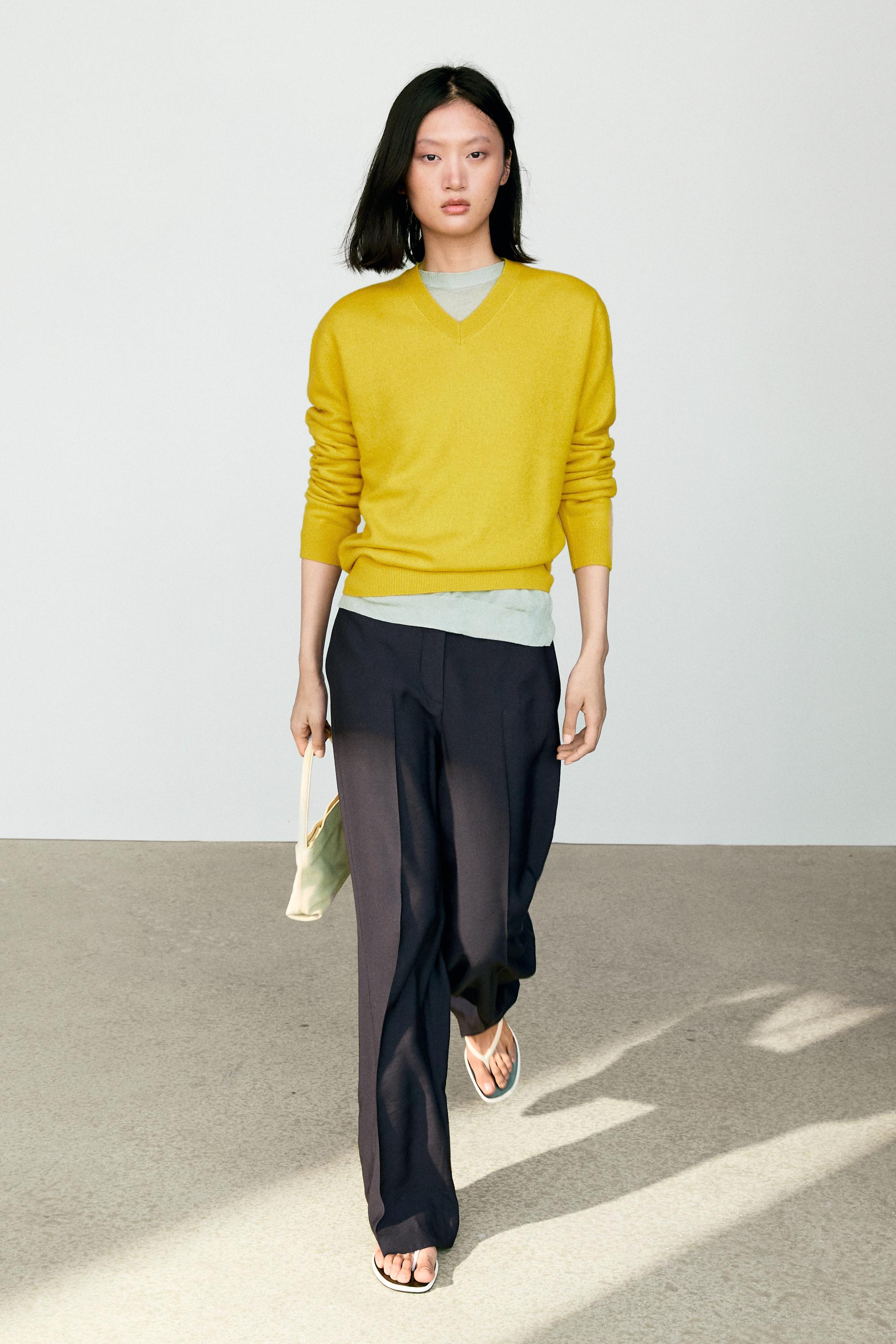 Flowing straight-leg pants
