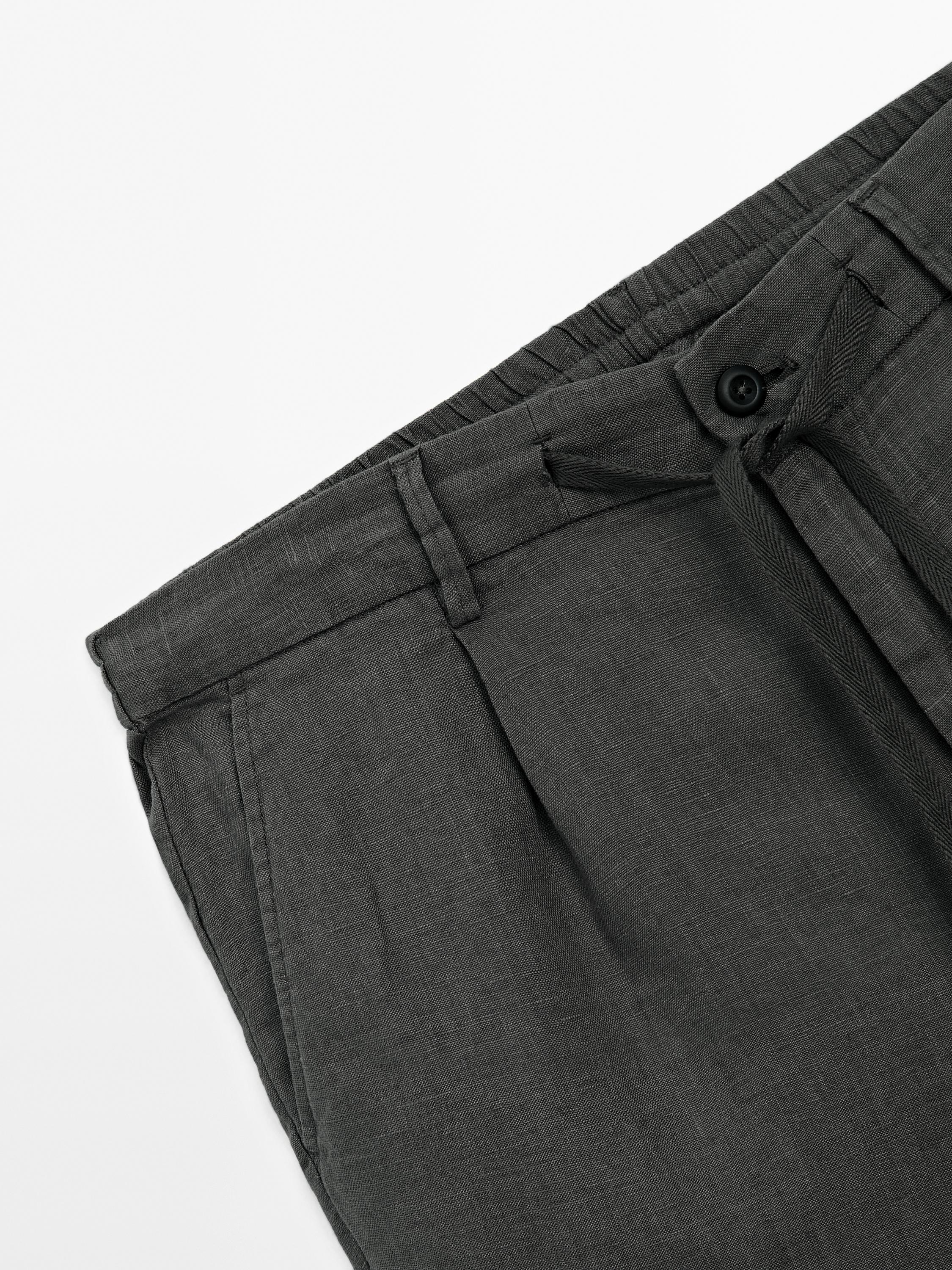 100% linen semi-jogger fit Bermuda shorts