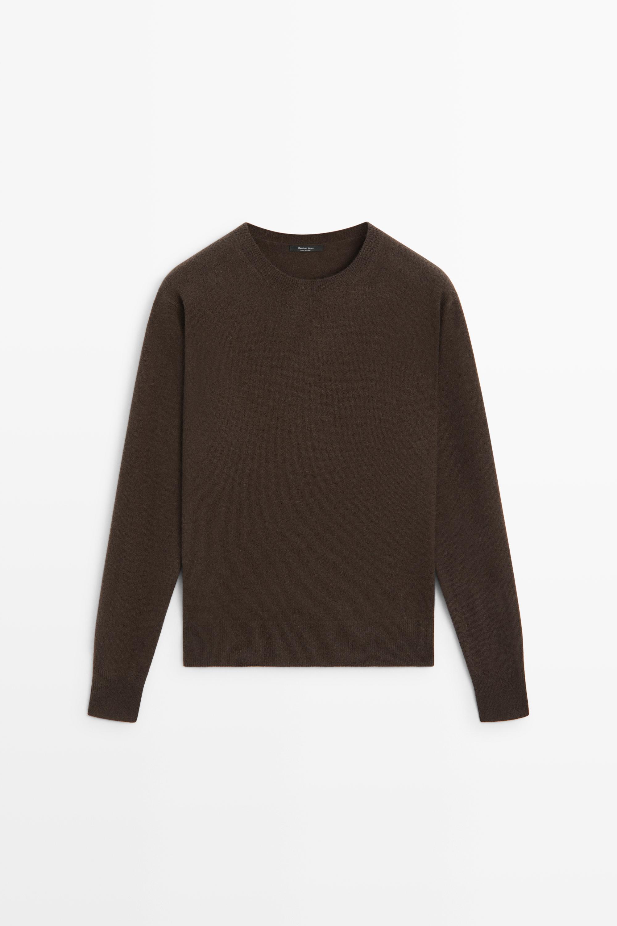 Wool blend knit sweater with round neck