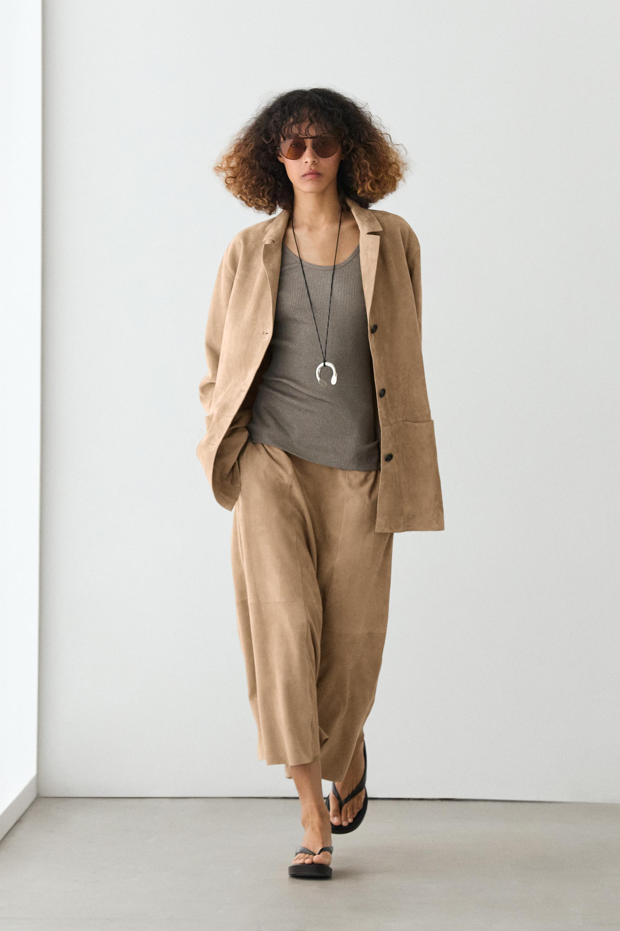 100% suede leather blazer with pocket details — SAND