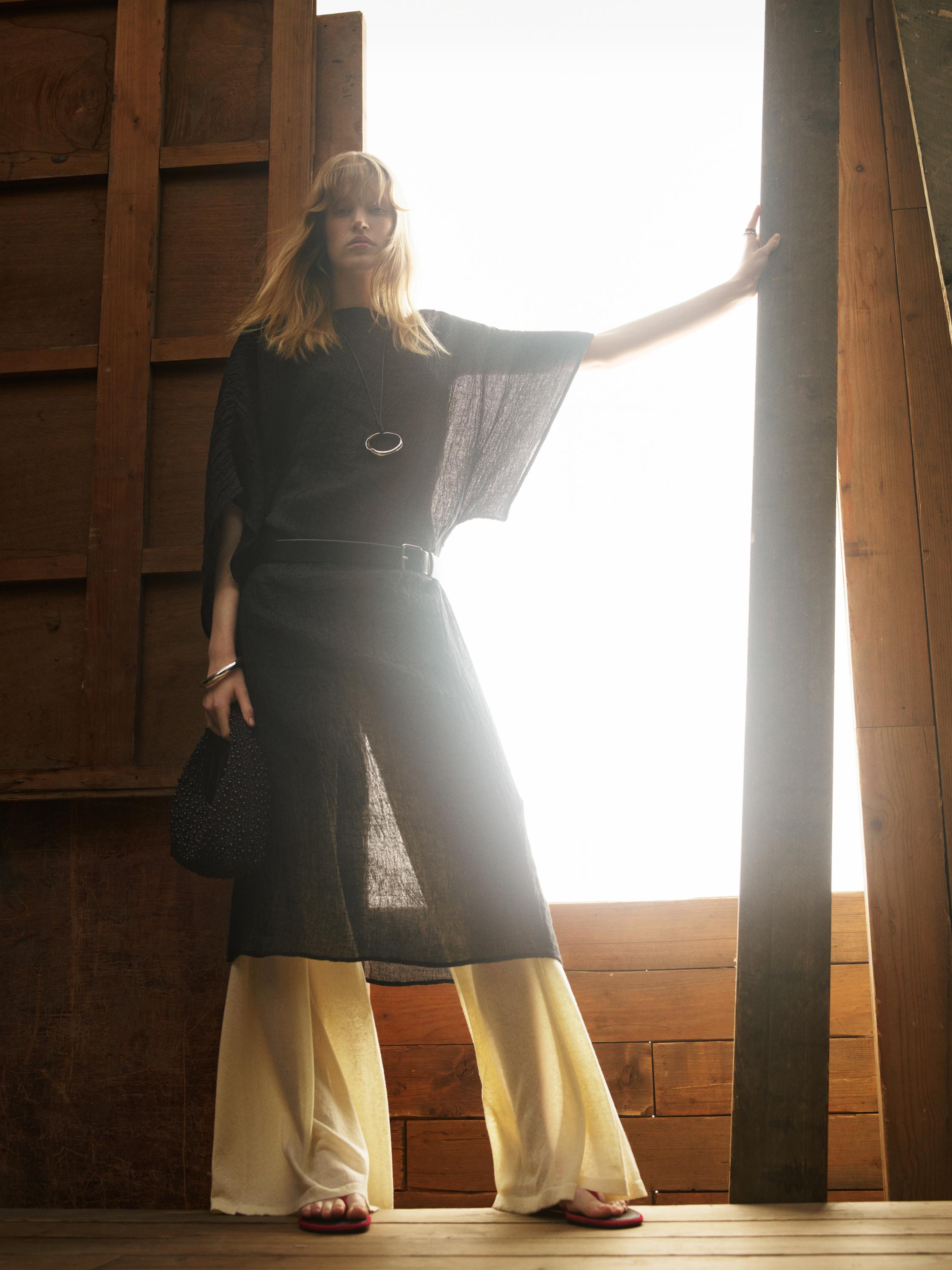 Total look wide-leg flowing trousers — Vanilla
