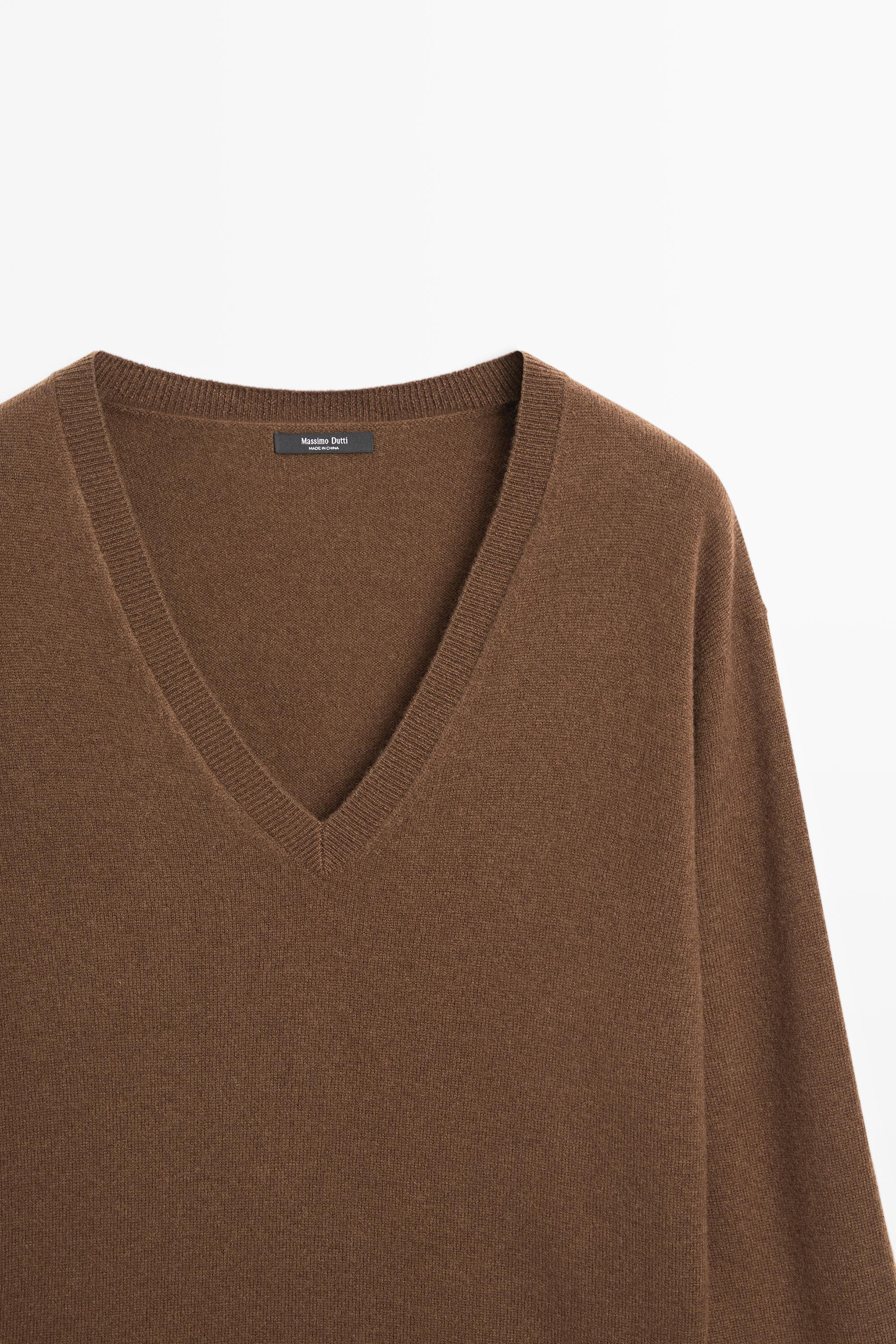Wool blend V-neck knit sweater — TOFFEE