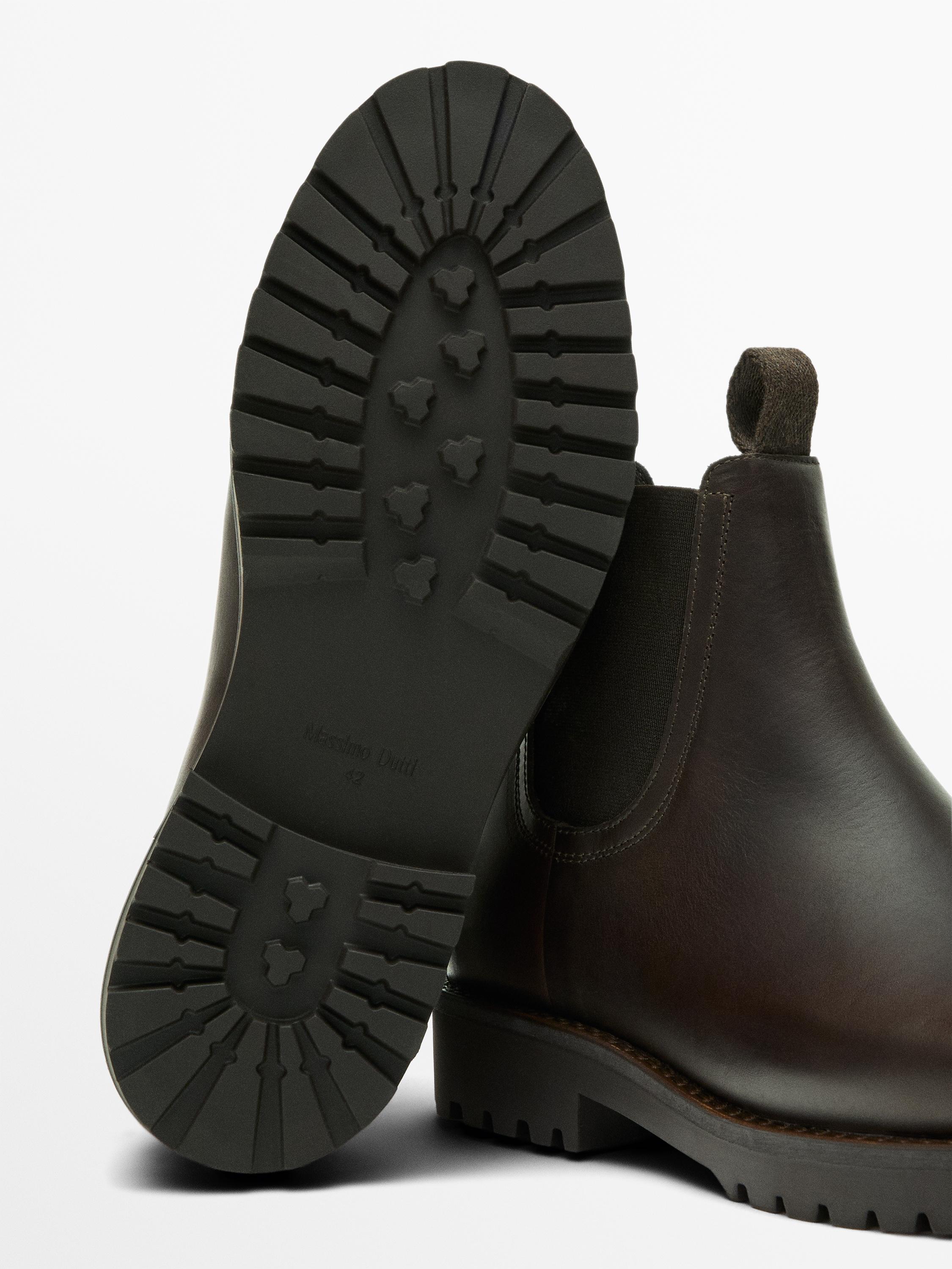 Leather Chelsea boots — BROWN