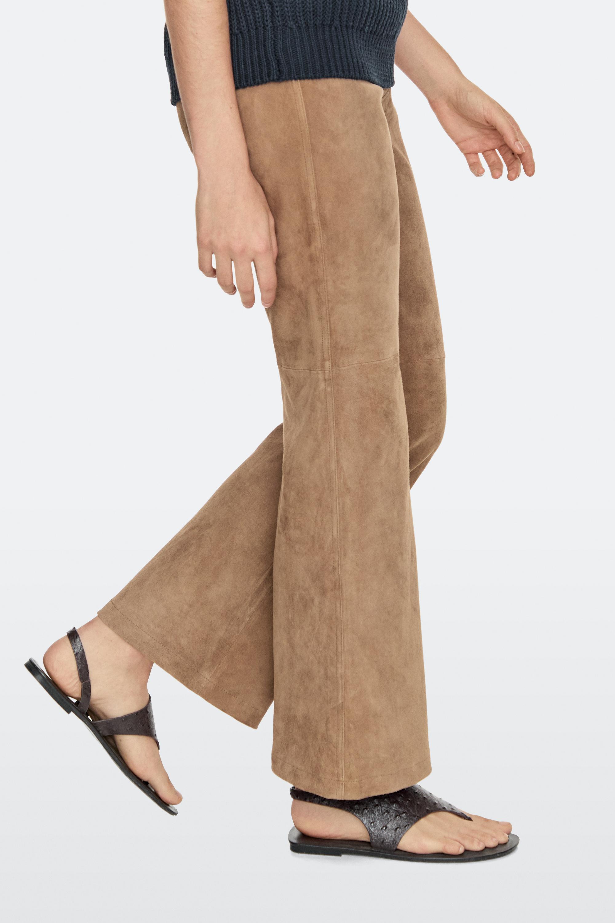 Embossed animal print sandals — BROWN
