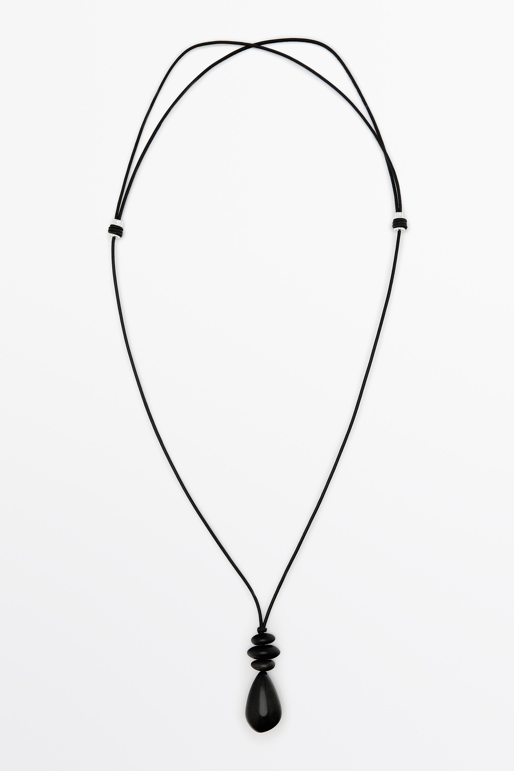 Collar largo piedras cordón piel