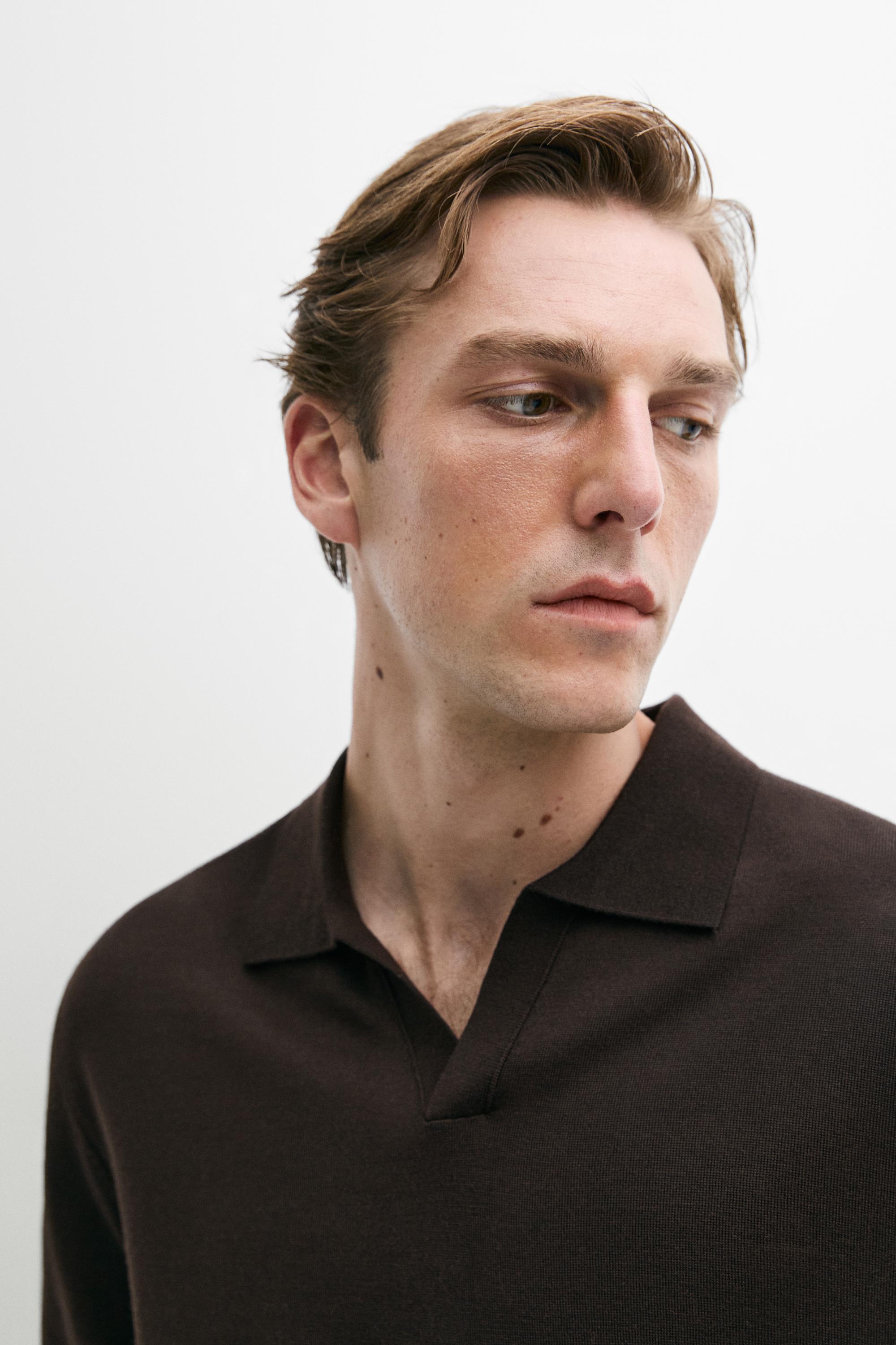 Short sleeve wool blend knit polo shirt — BROWN