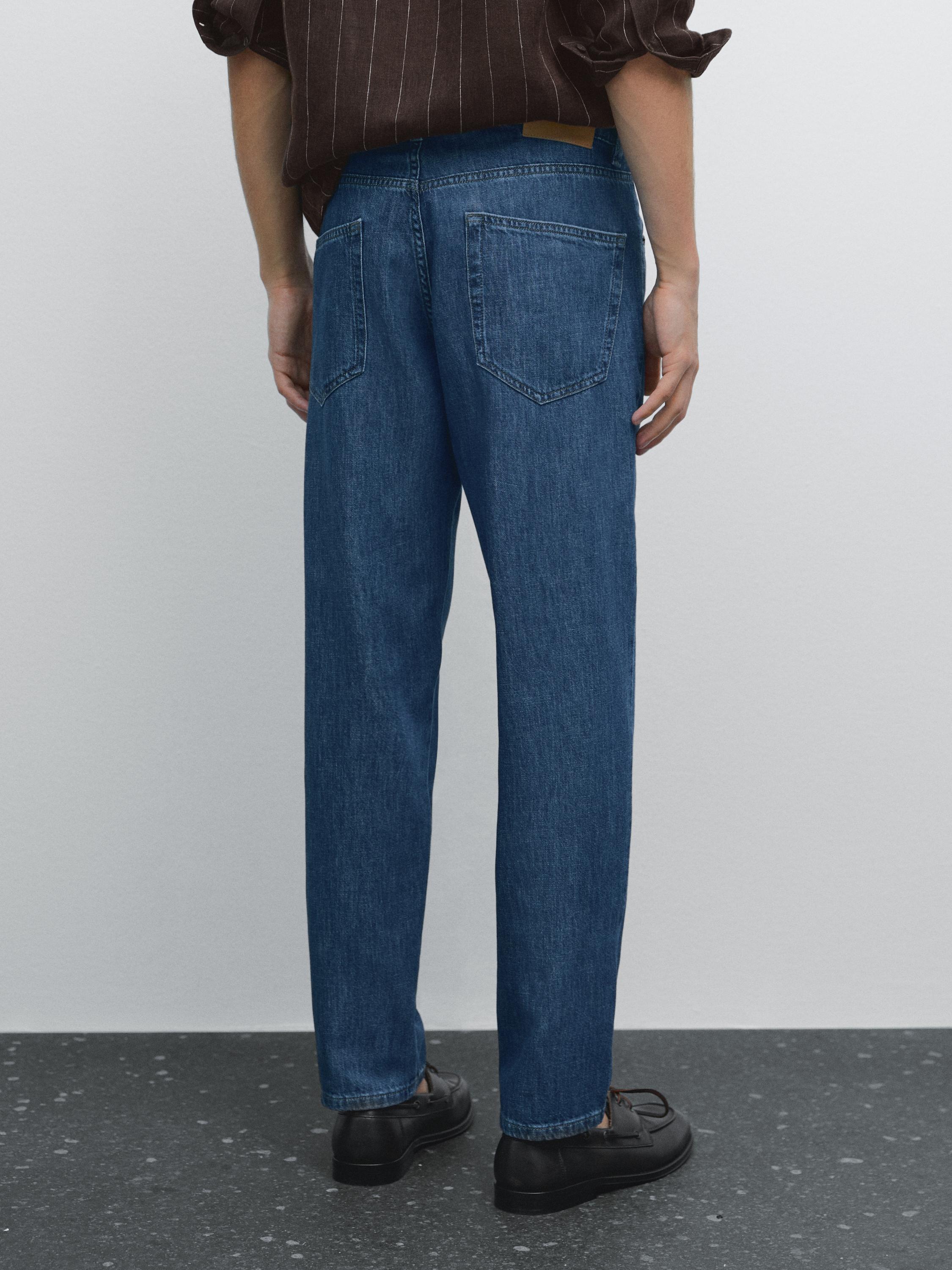 Lightweight tapered fit jeans