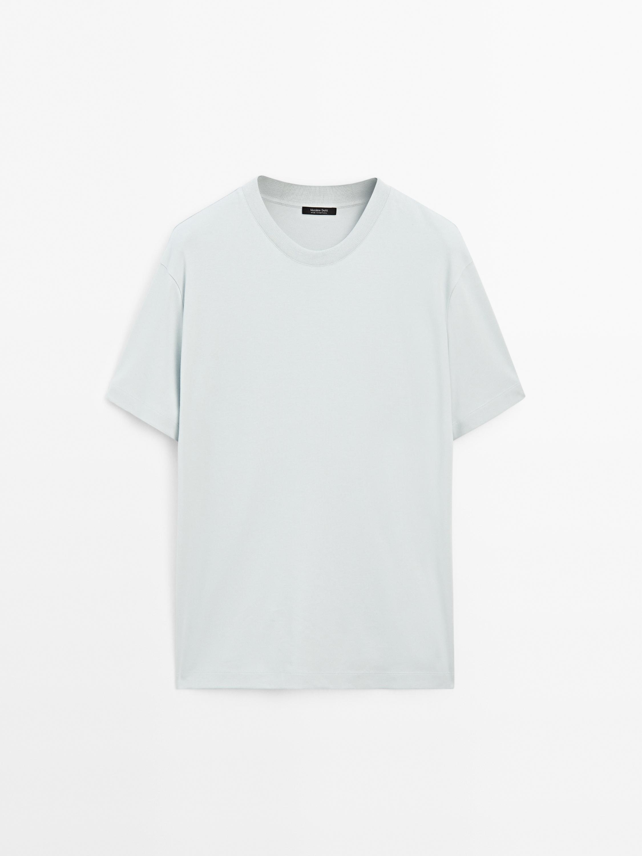 T-shirt medium weight 100% cotton