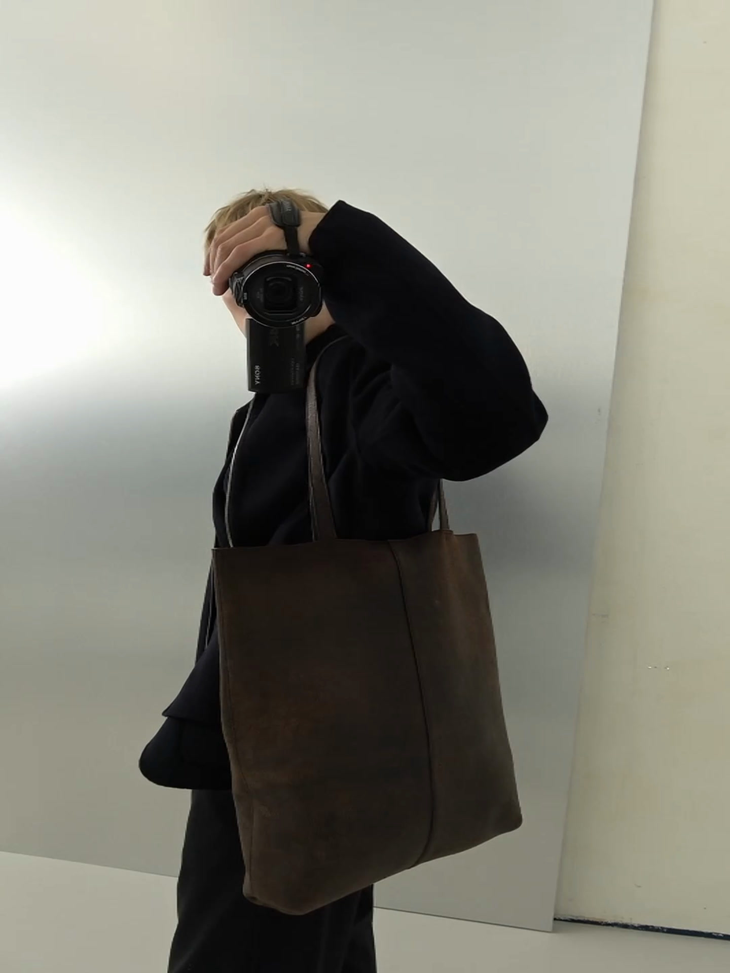 Suede leather tote bag with crackled finish