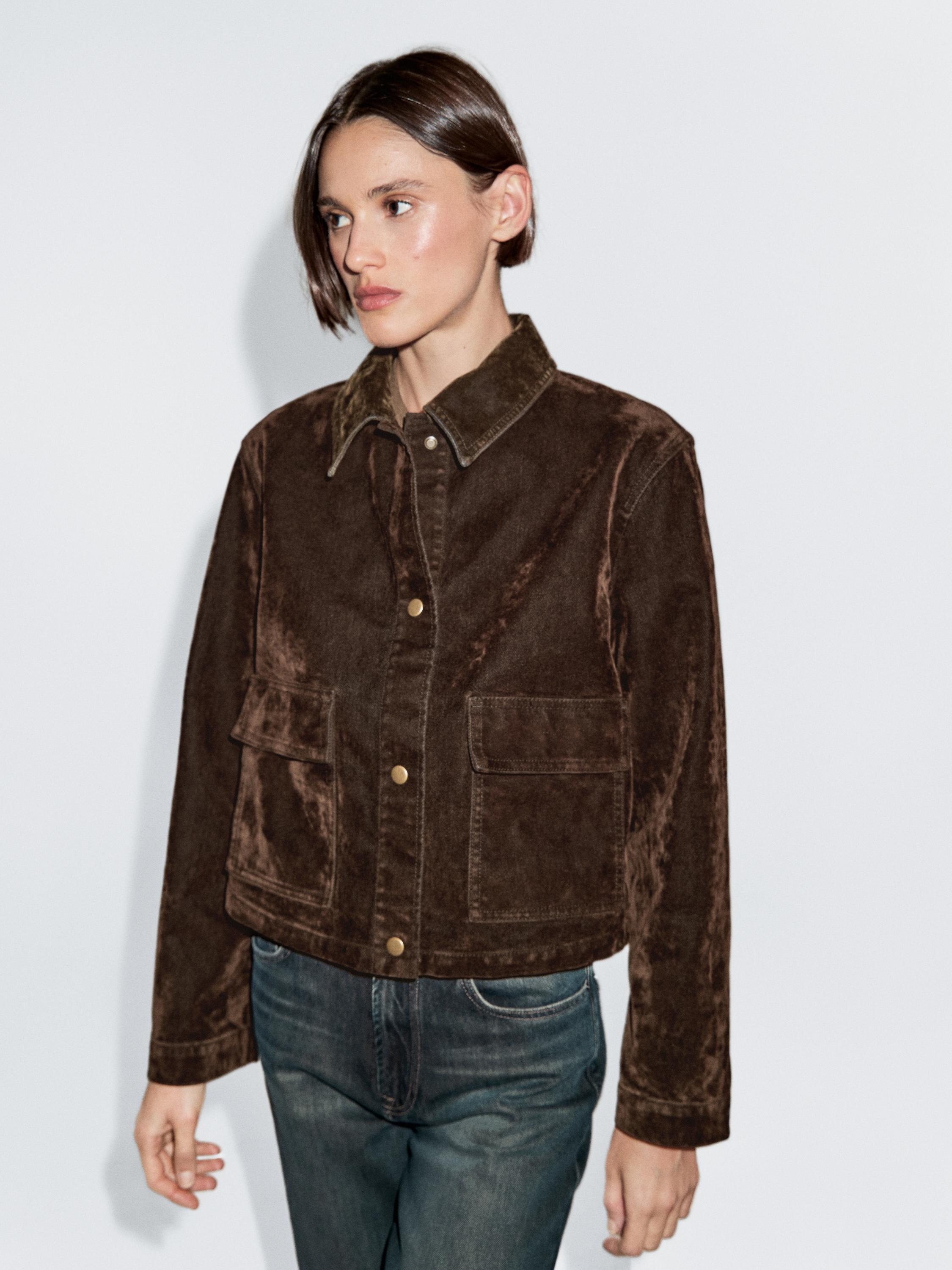 Chaqueta denim corta bolsillos acabado flock