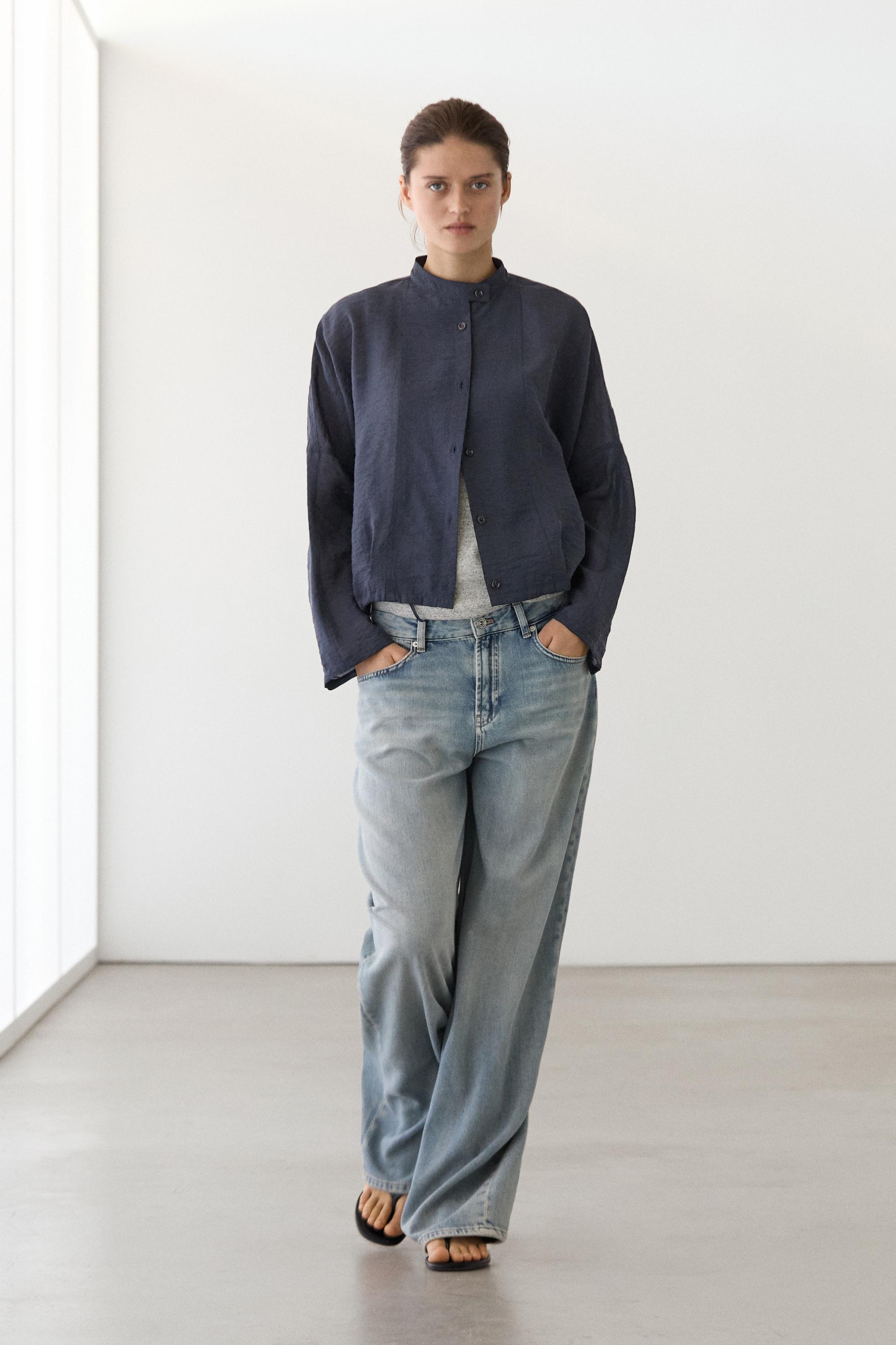 Bomber zerrenda-lepoarekin eta botoien xehetasunarekin