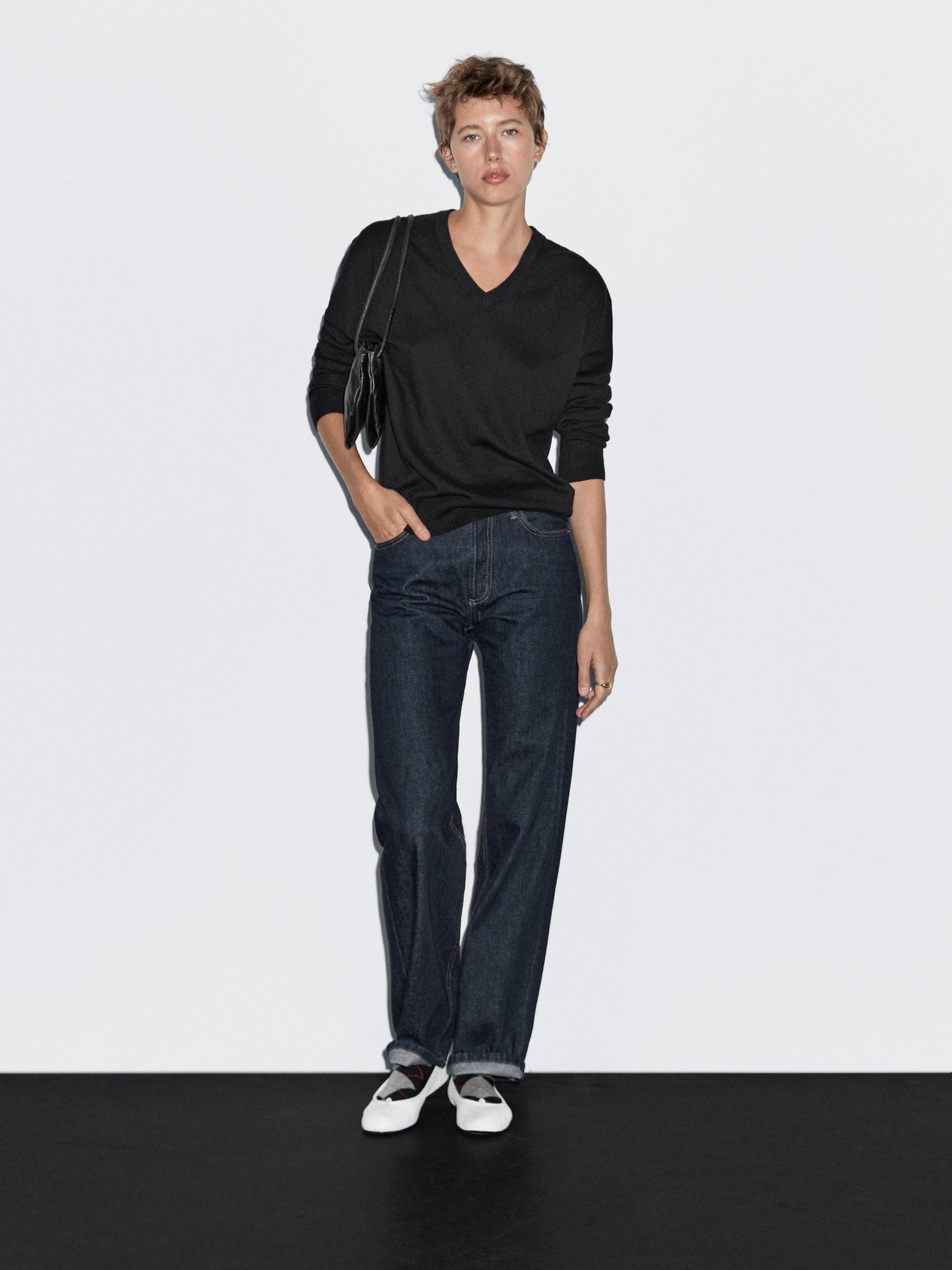 Knit 100% cashmere V-neck sweater