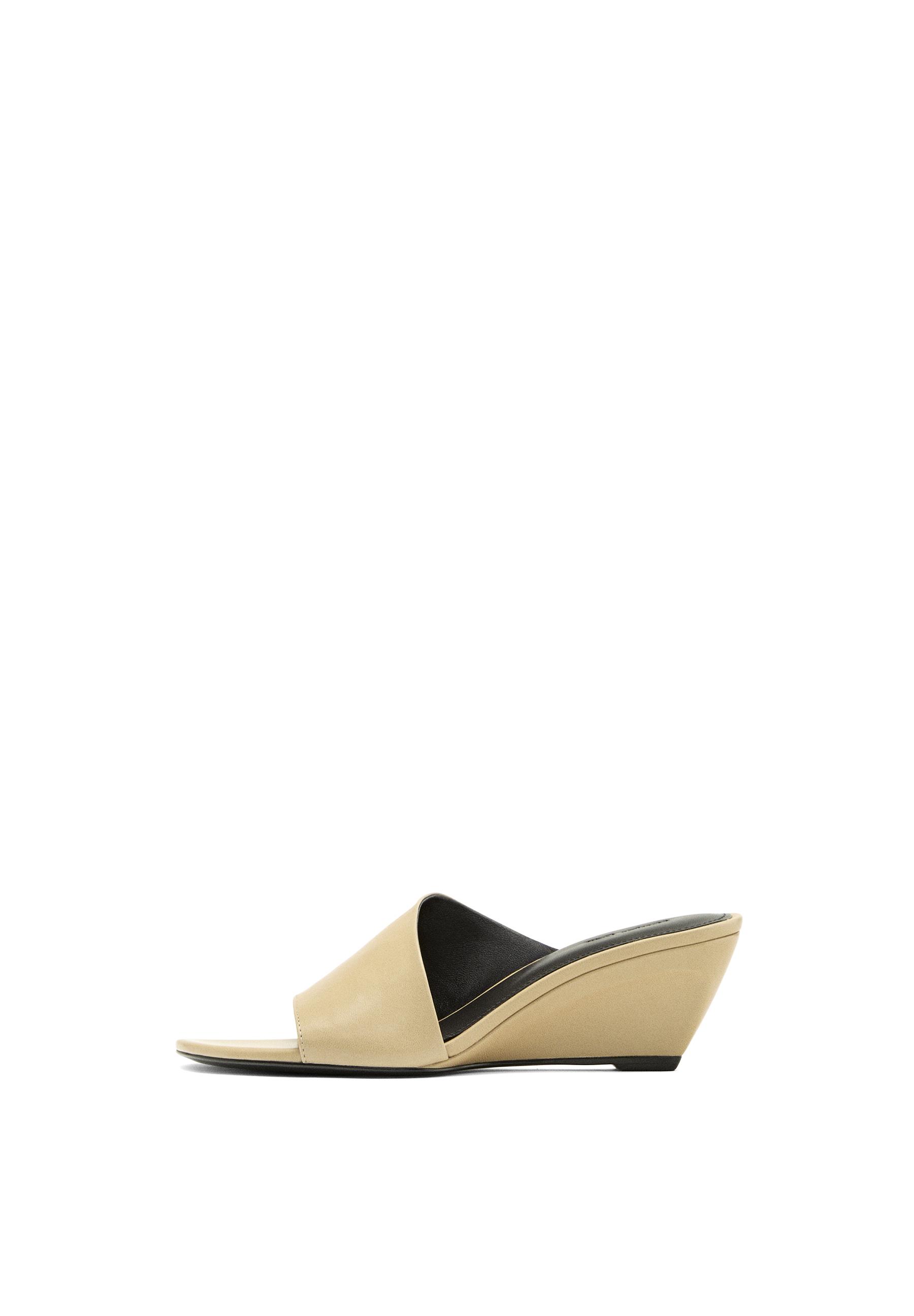 Soft leather wedge heel sandals — BEIGE