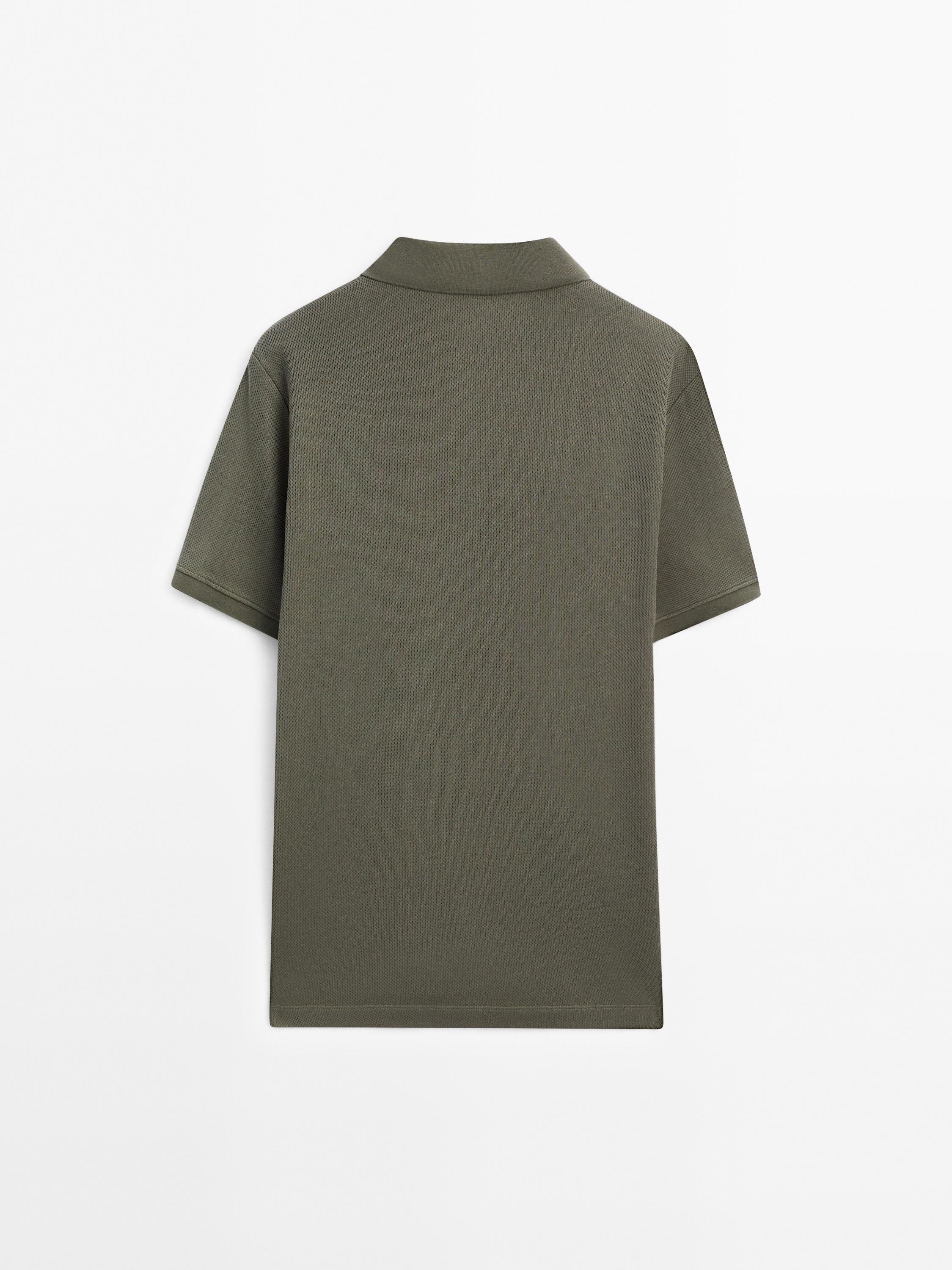 Short sleeve micro-textured polo shirt
