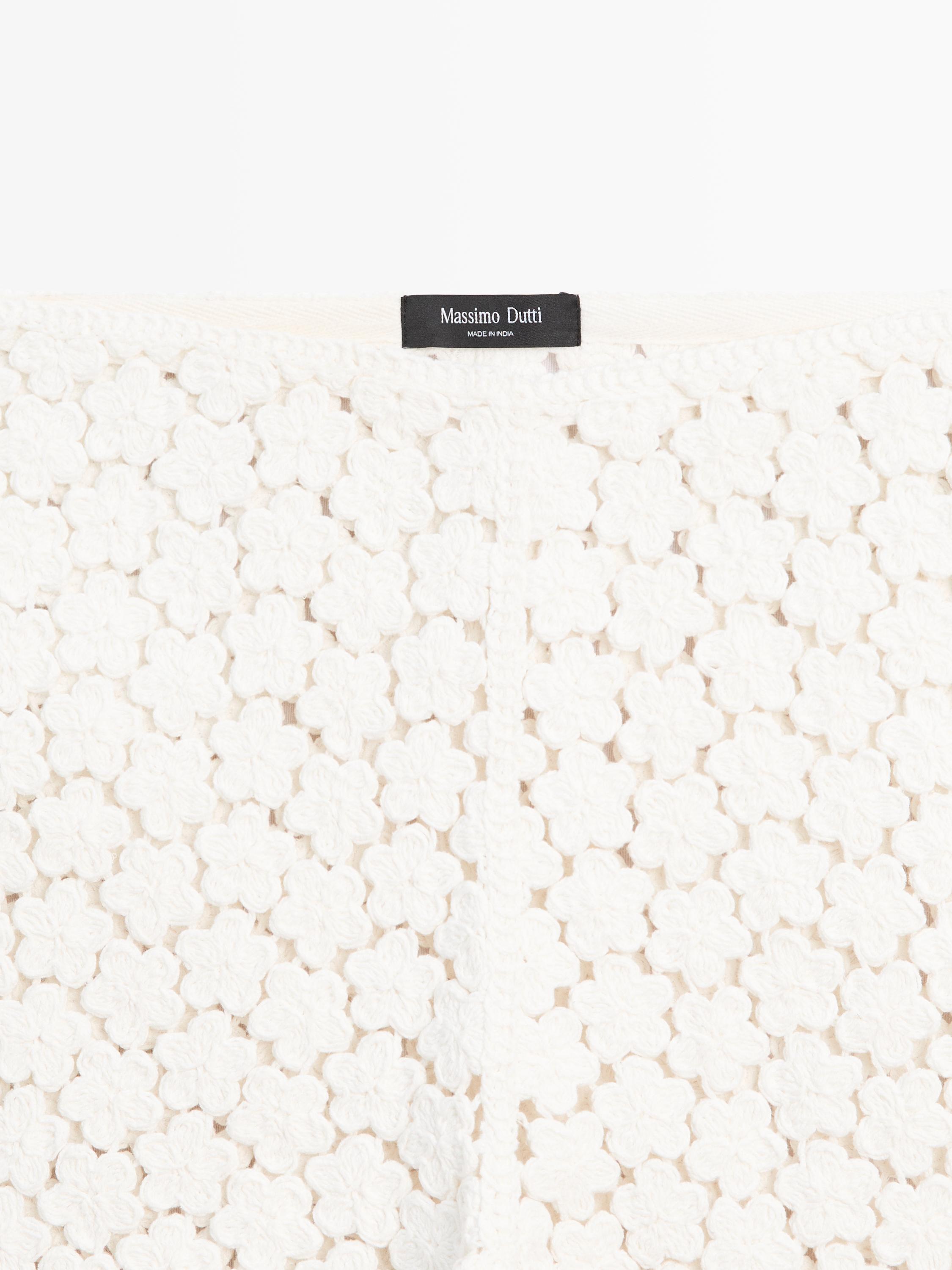 Crochet shorts with floral details — CREAM