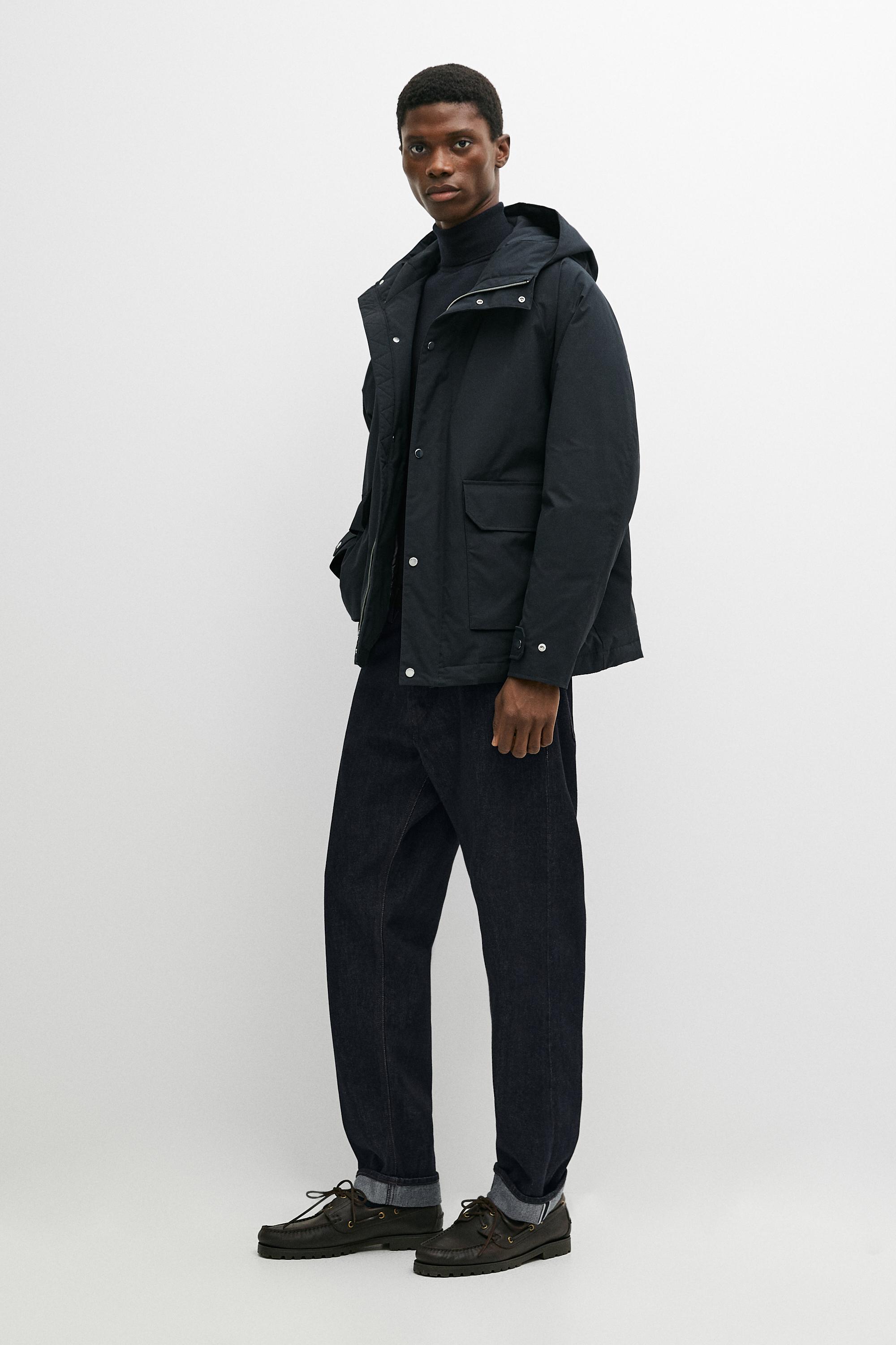 Short quilted parka with pocket details