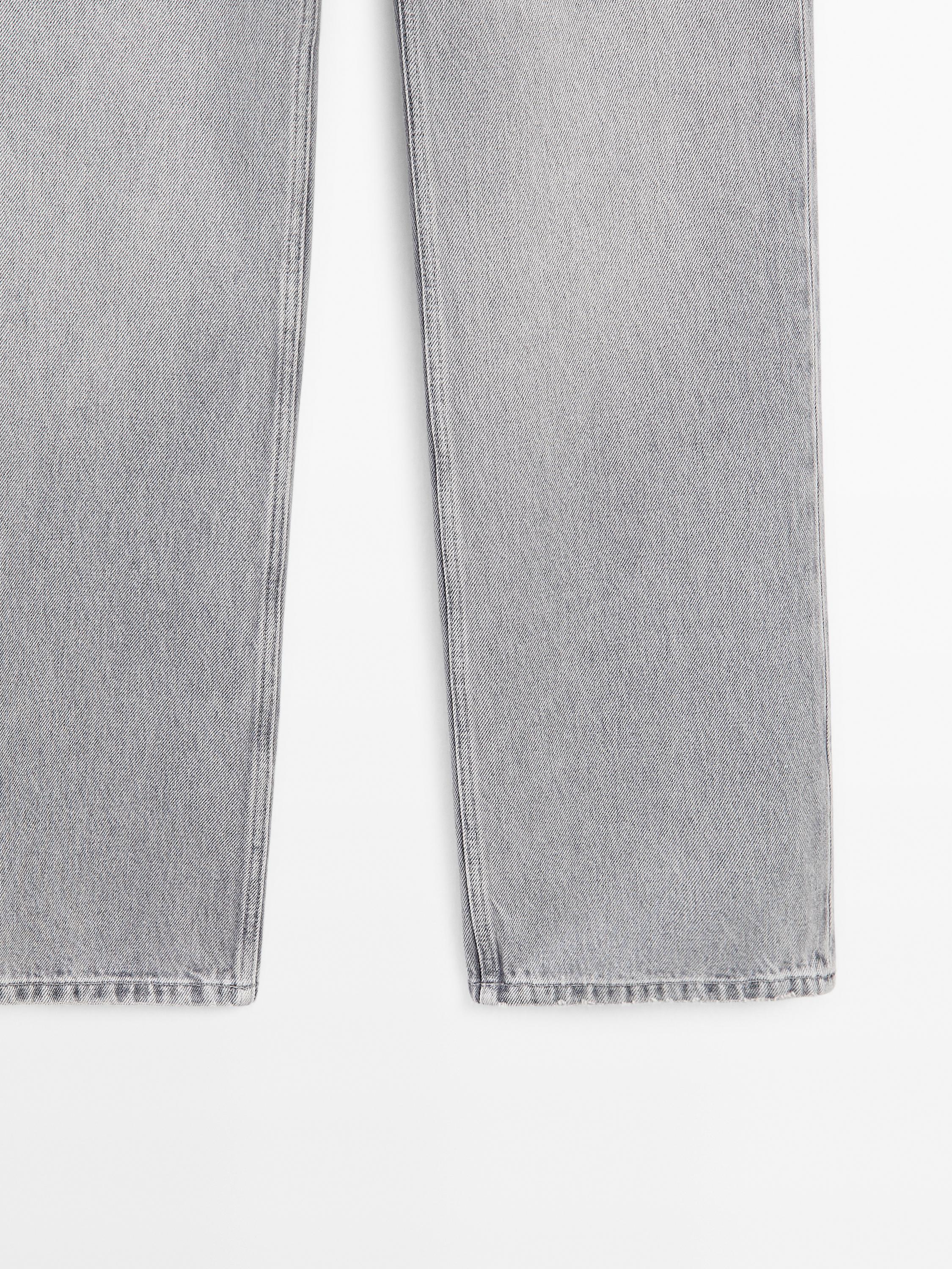 Low-rise straight-leg jeans