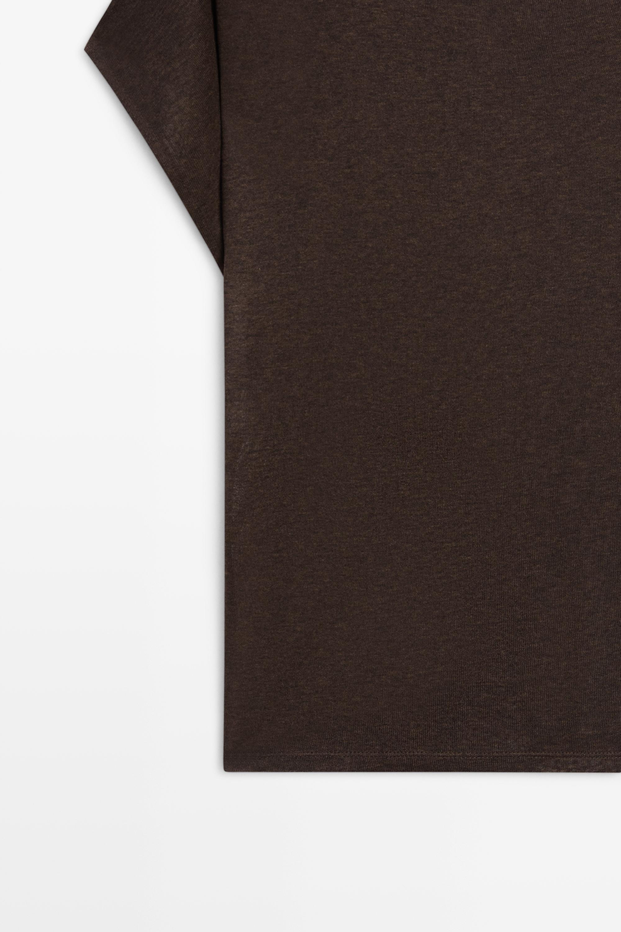 Asymmetric drop sleeve fluid top — BROWN MARL