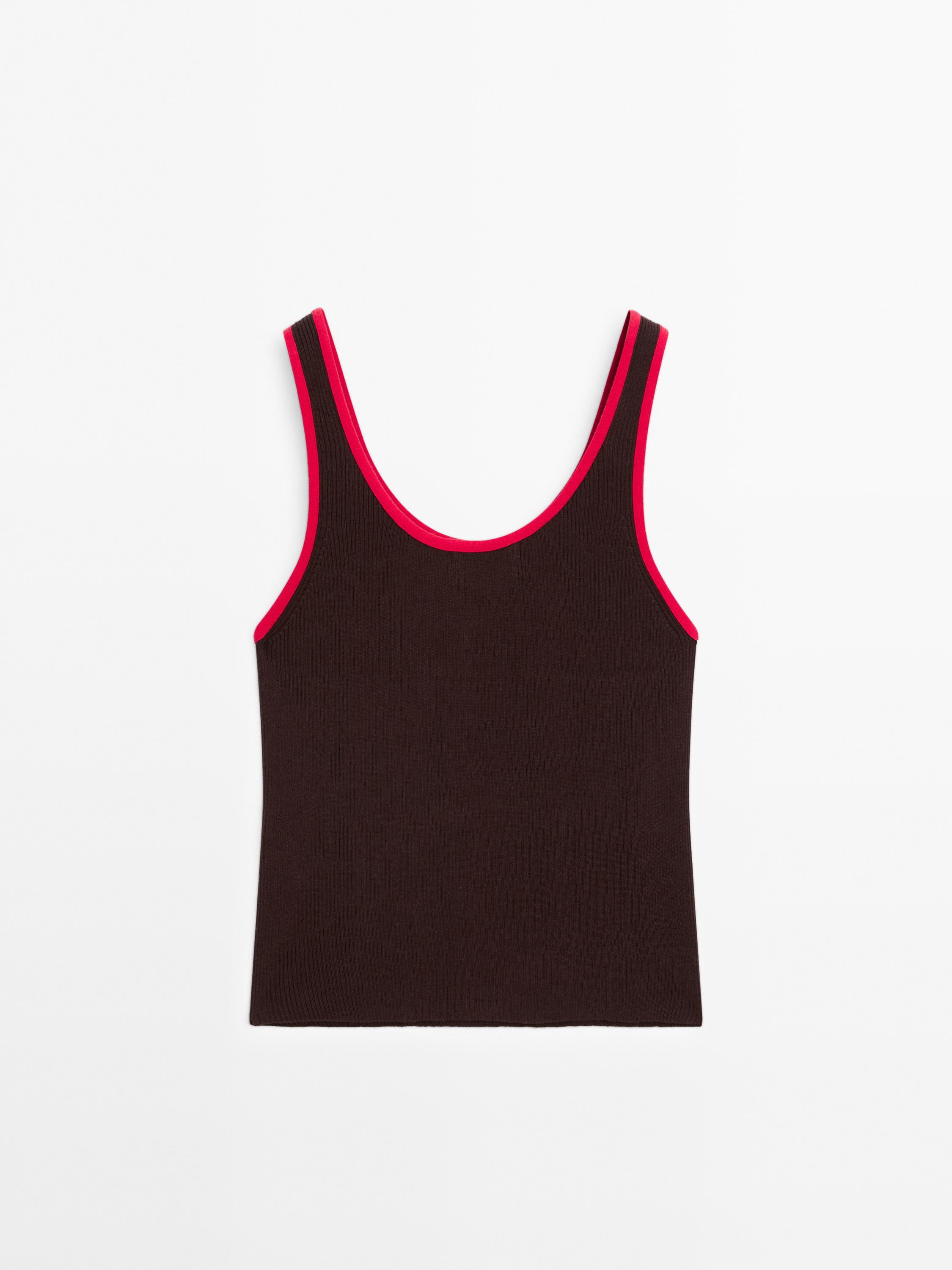 Knit top with contrast trims
