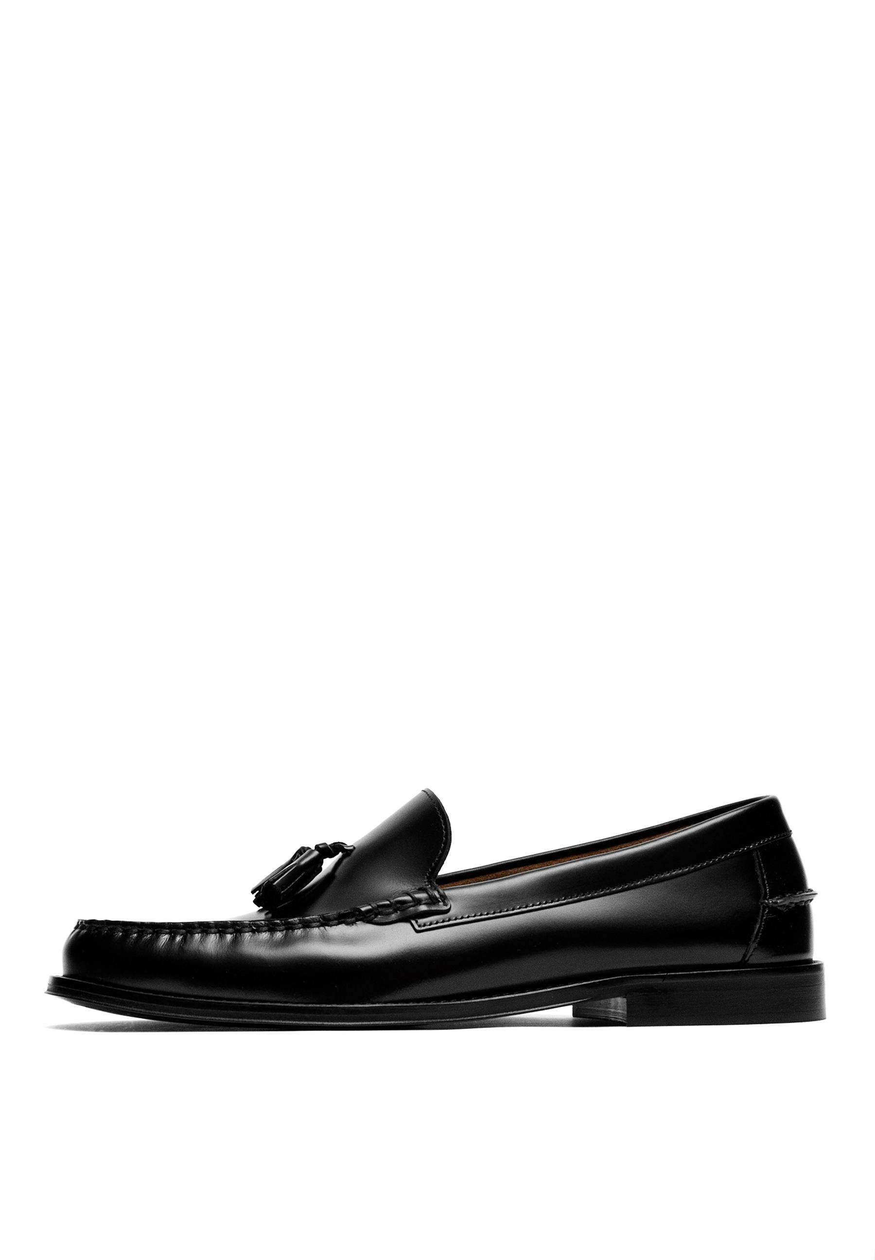 Leather tassel loafer — BLACK