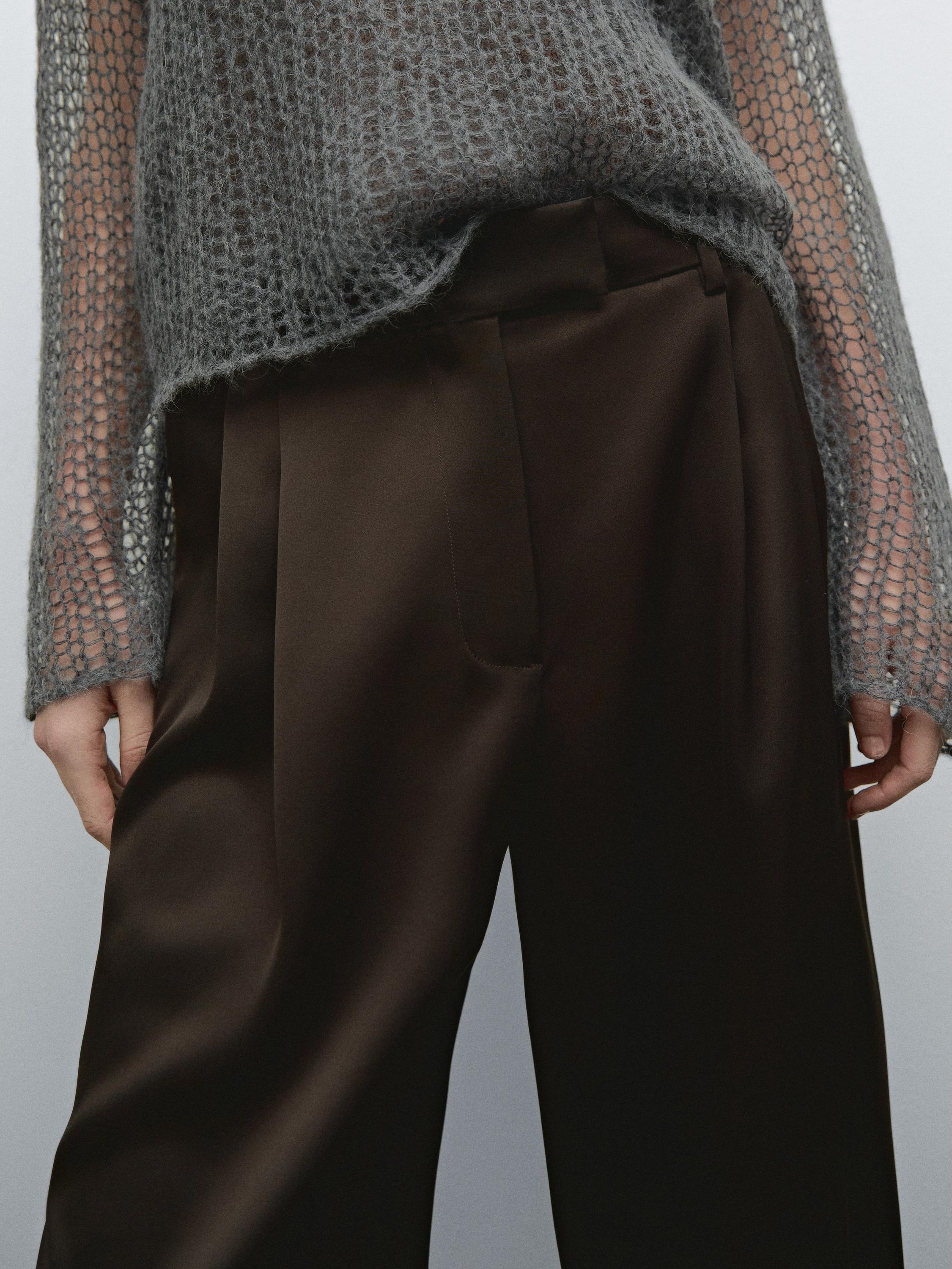 Pantalón ancho fluido satinado