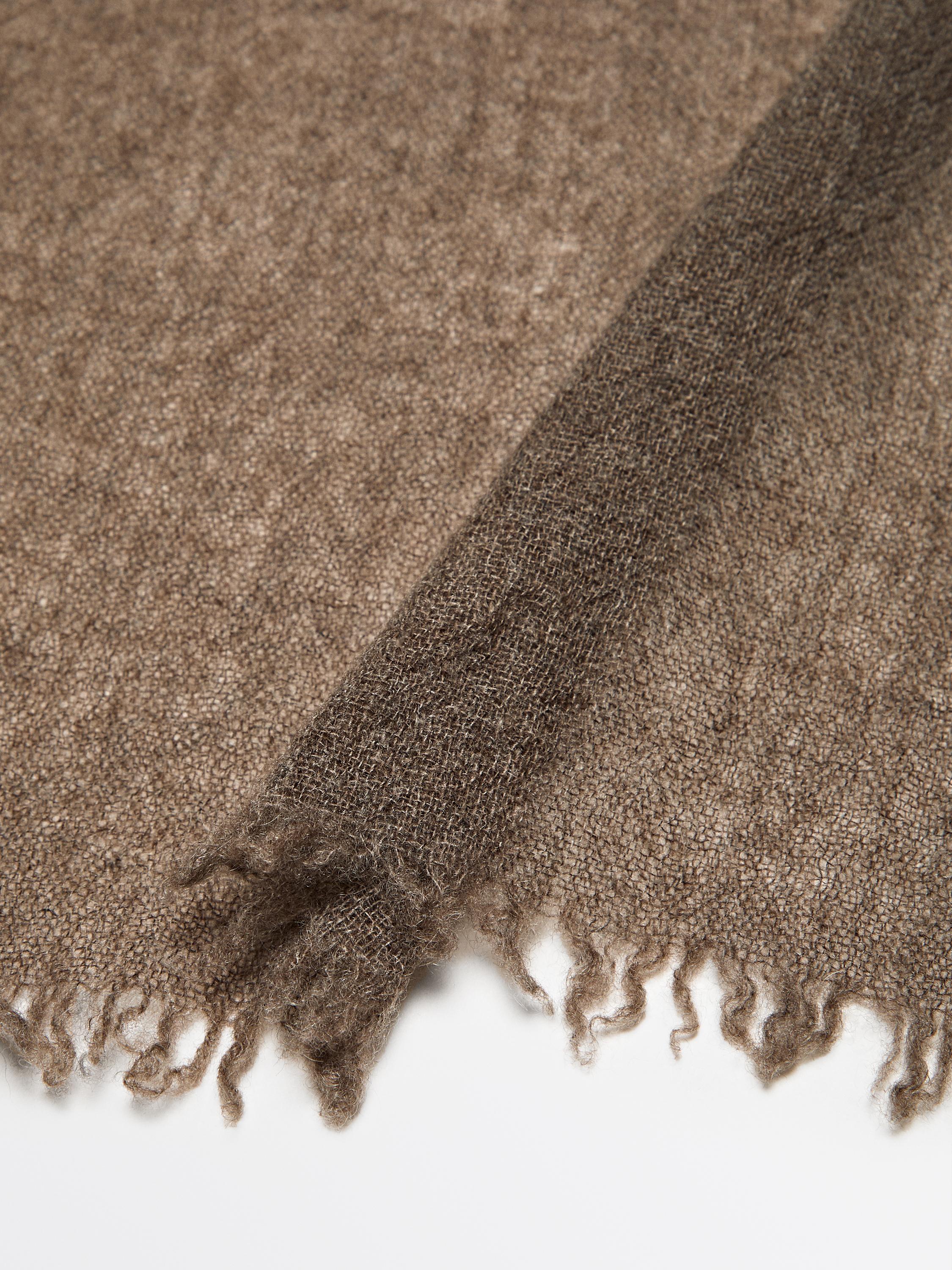 100% cashmere scarf