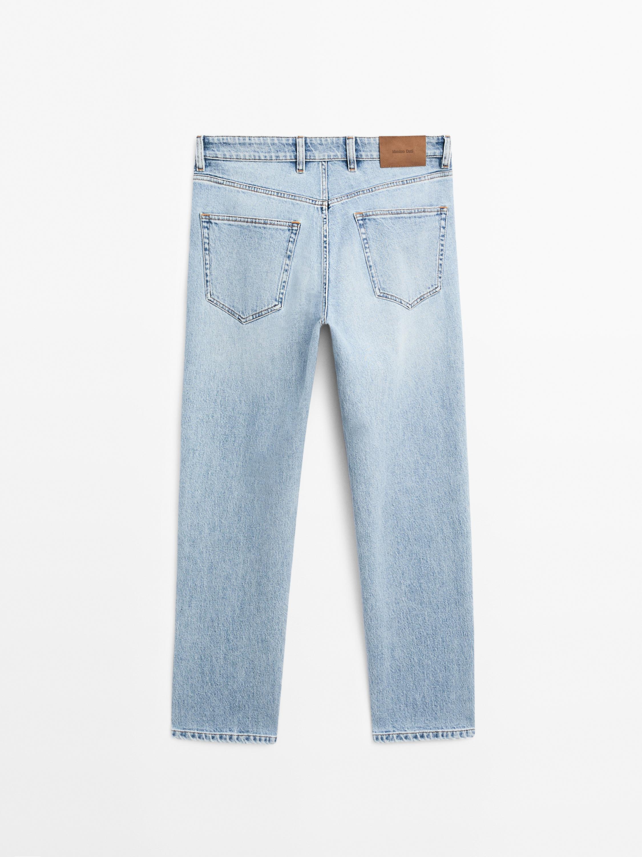 Tapered fit jeans