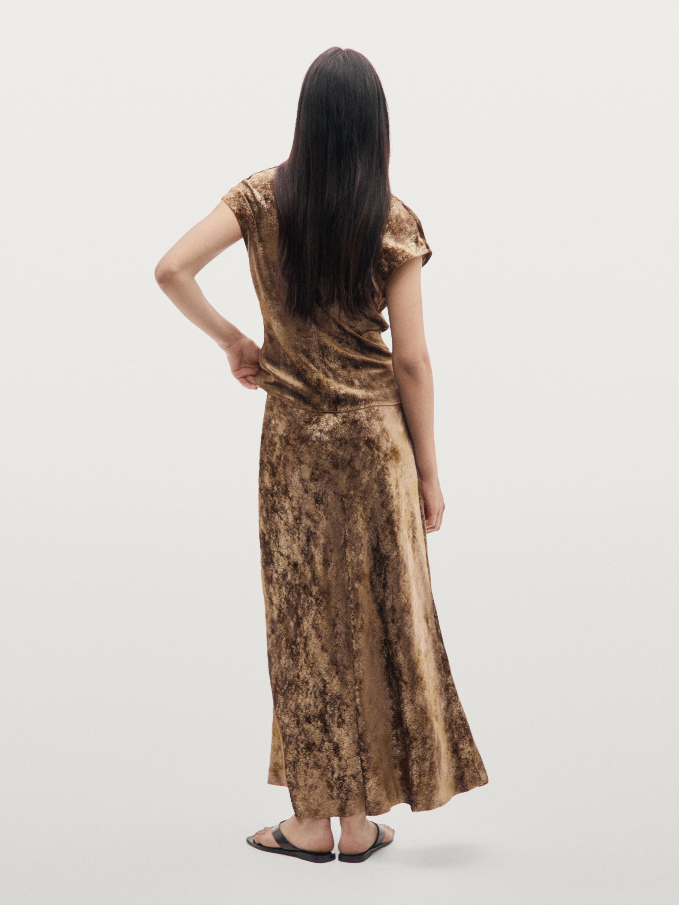 Long velvet skirt with metallic finish — GOLDEN