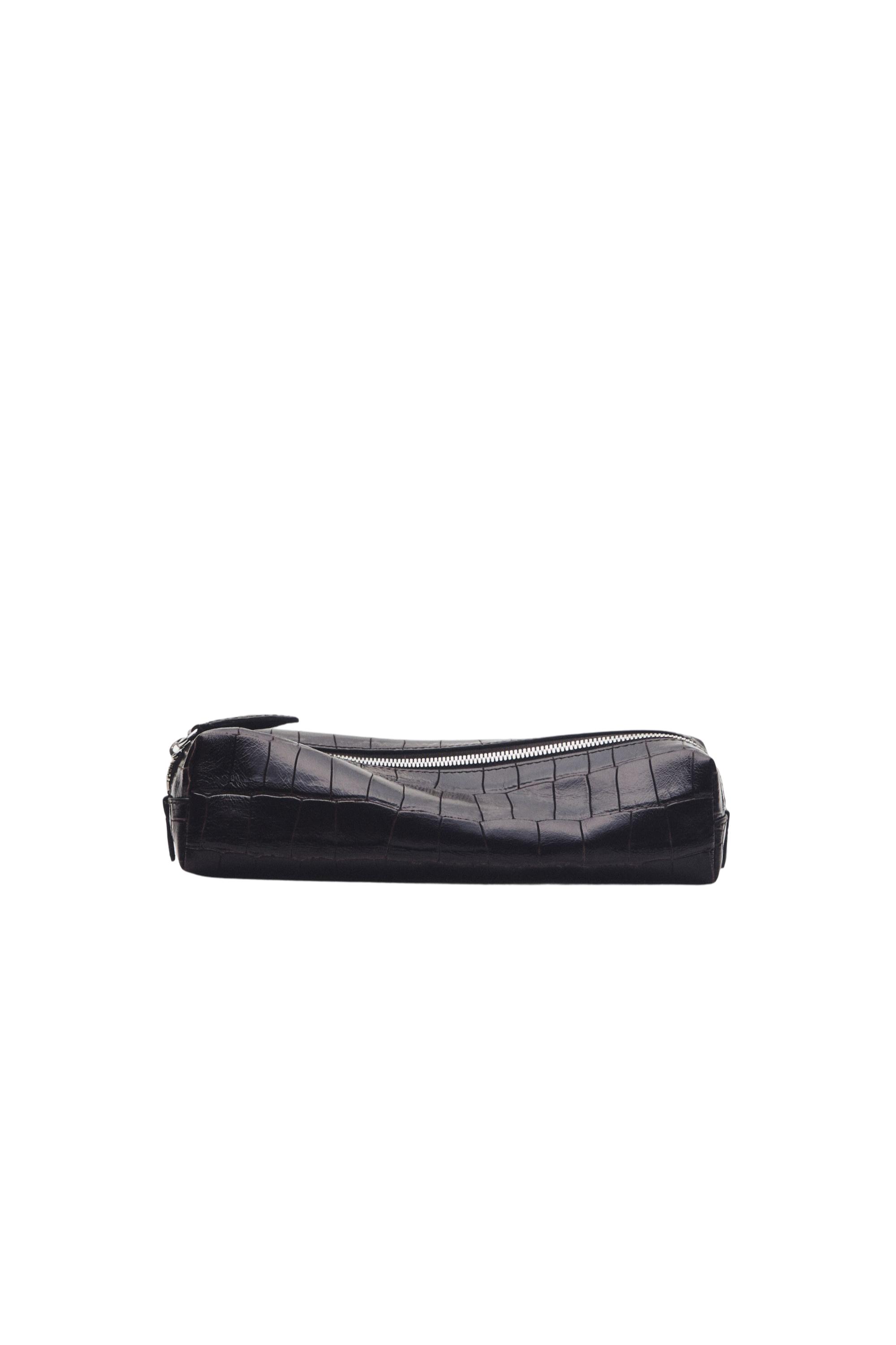Textured leather case — BROWN