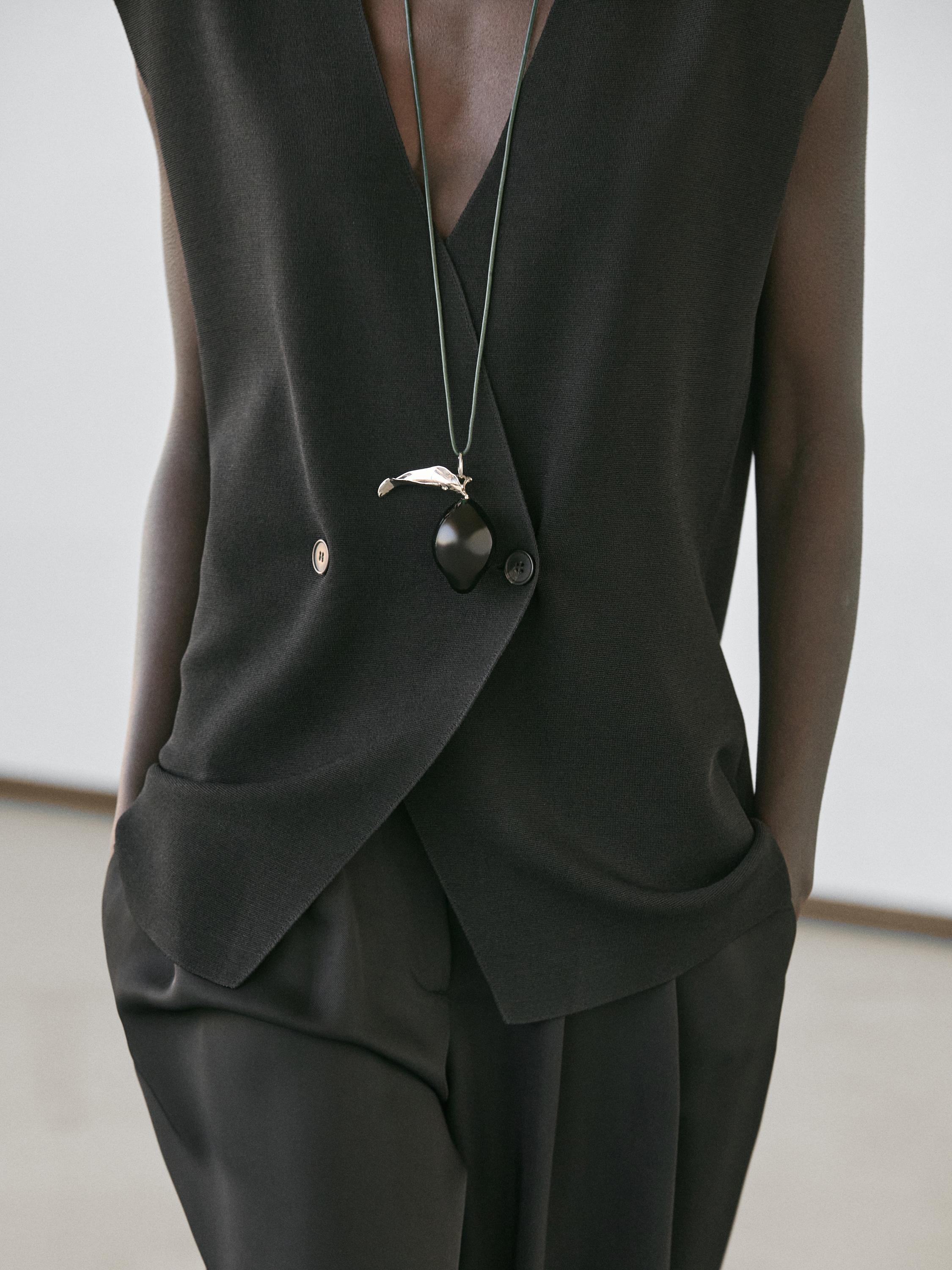 Long double-breasted vest — BLACK