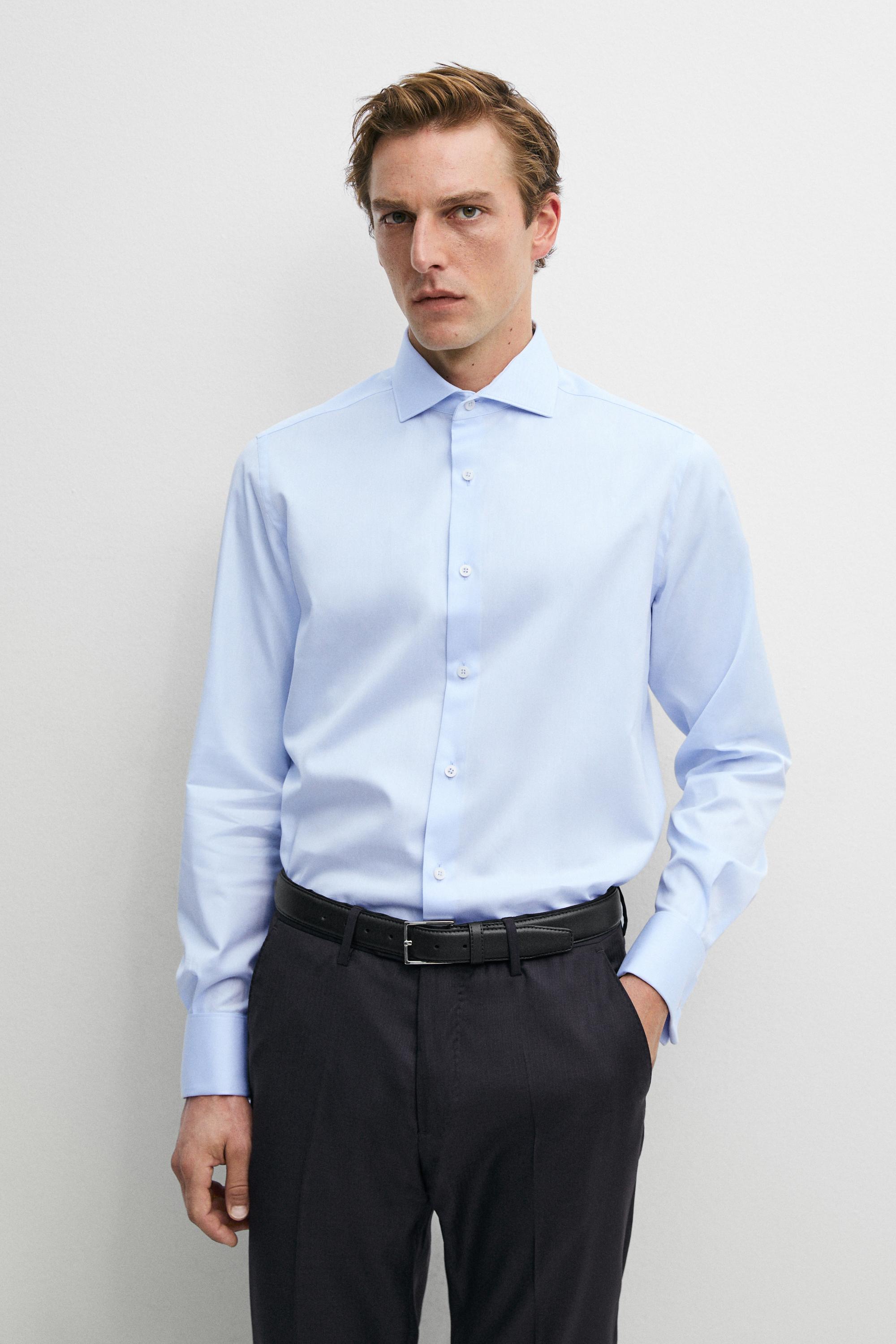 Slim fit 100% cotton shirt with double cuffs