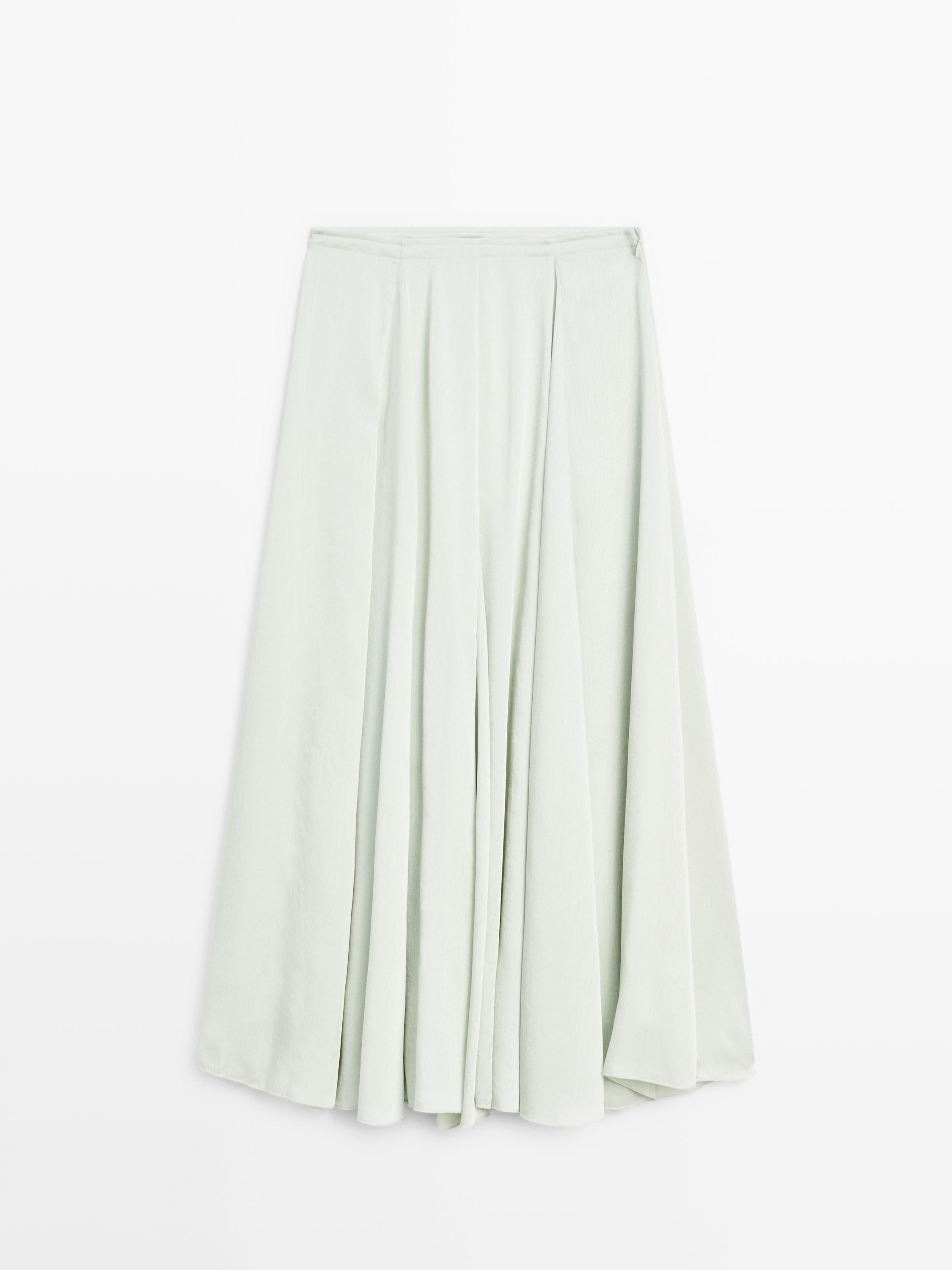 Flowing flared midi skirt