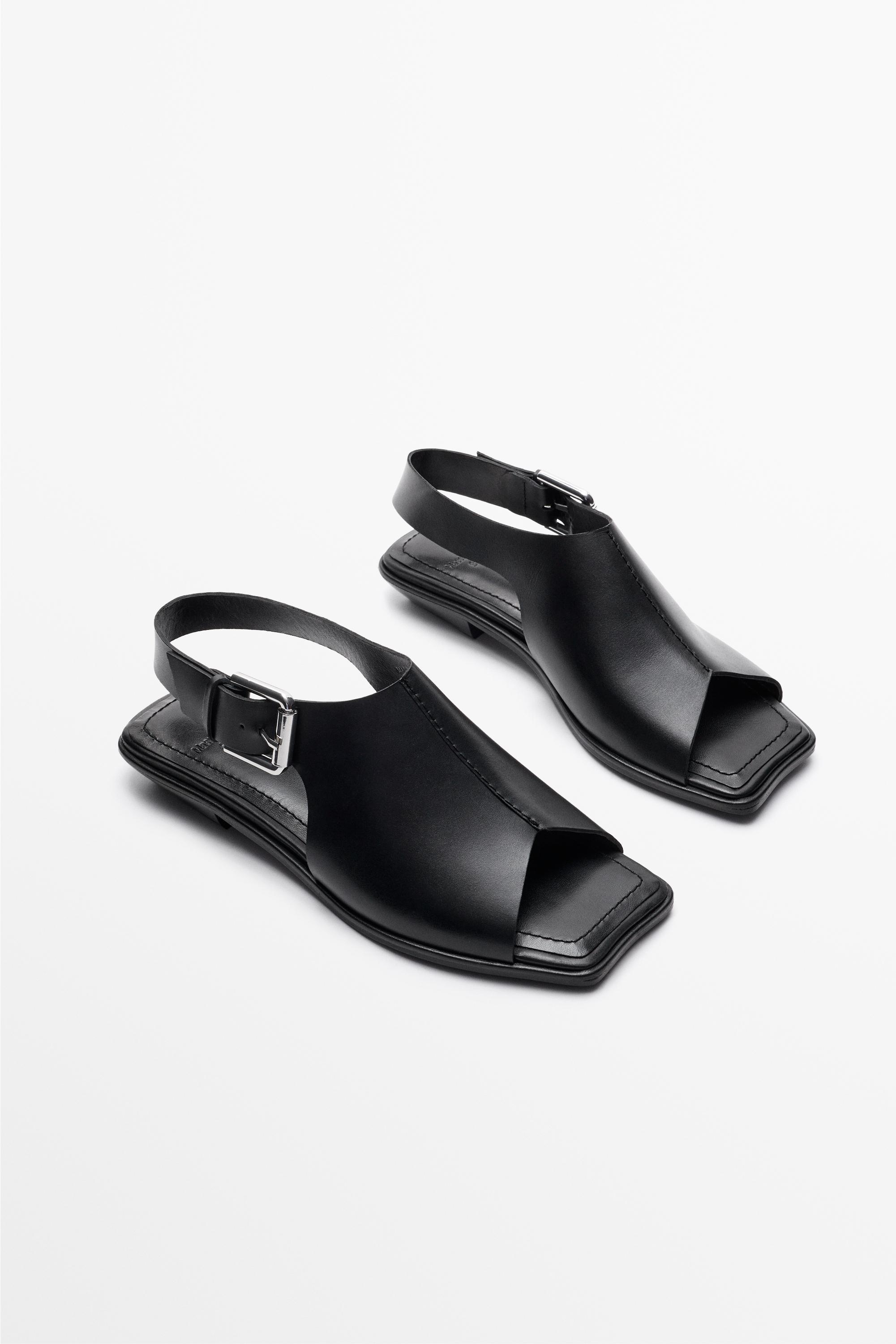 Leather sandal - STUDIO