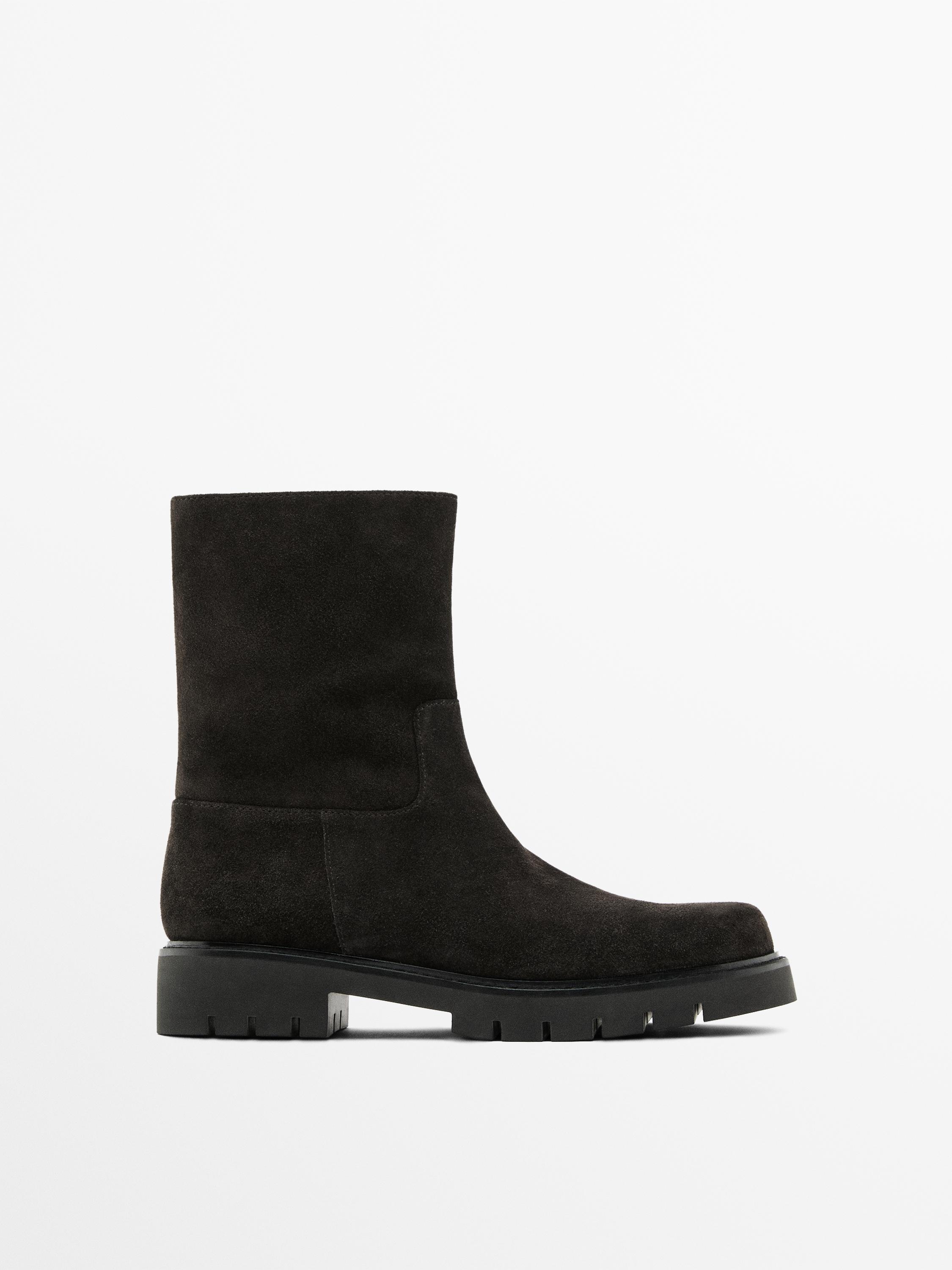 Stiefeletten aus Rauleder mit Profilsohle