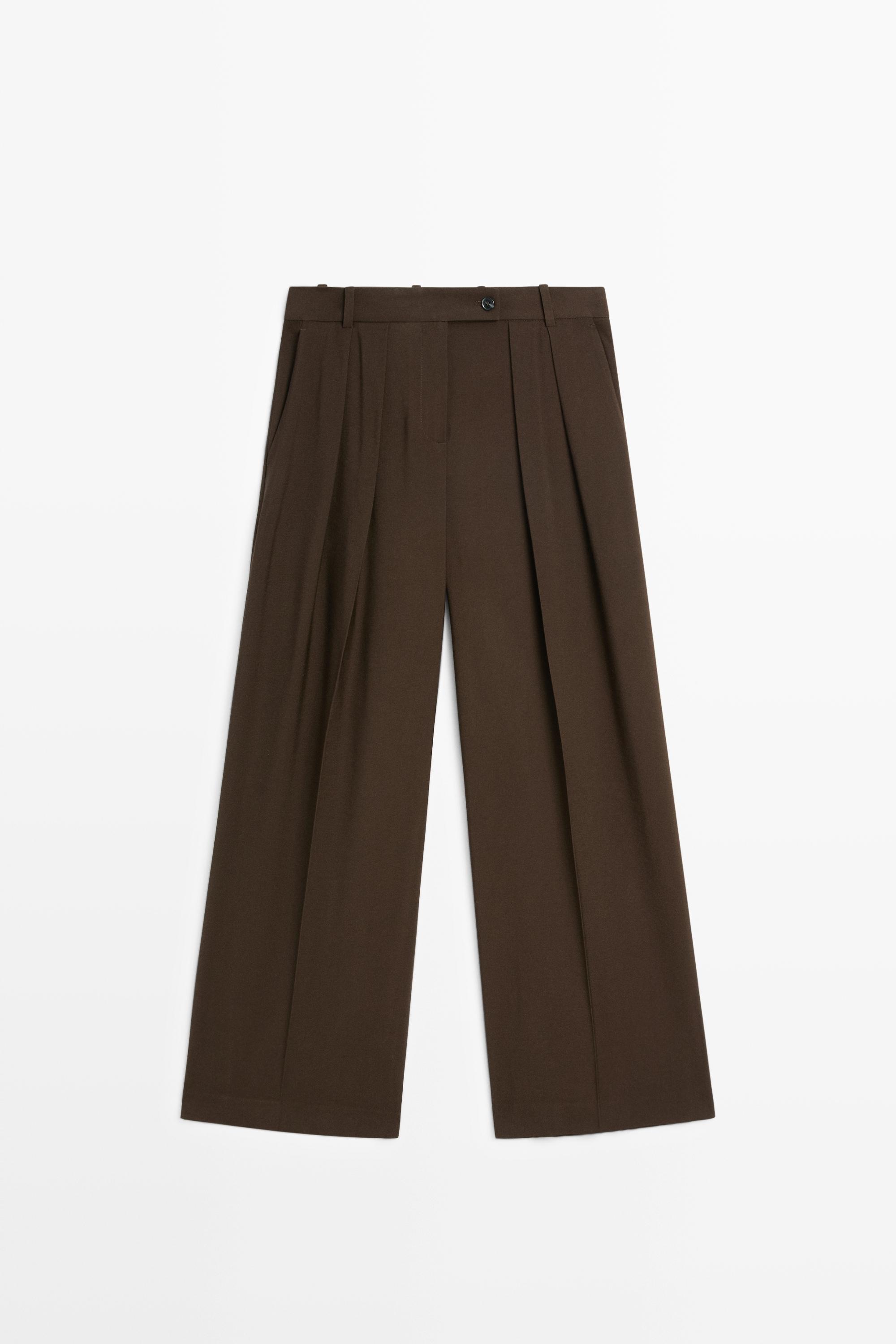 Wide-leg pants with pleats