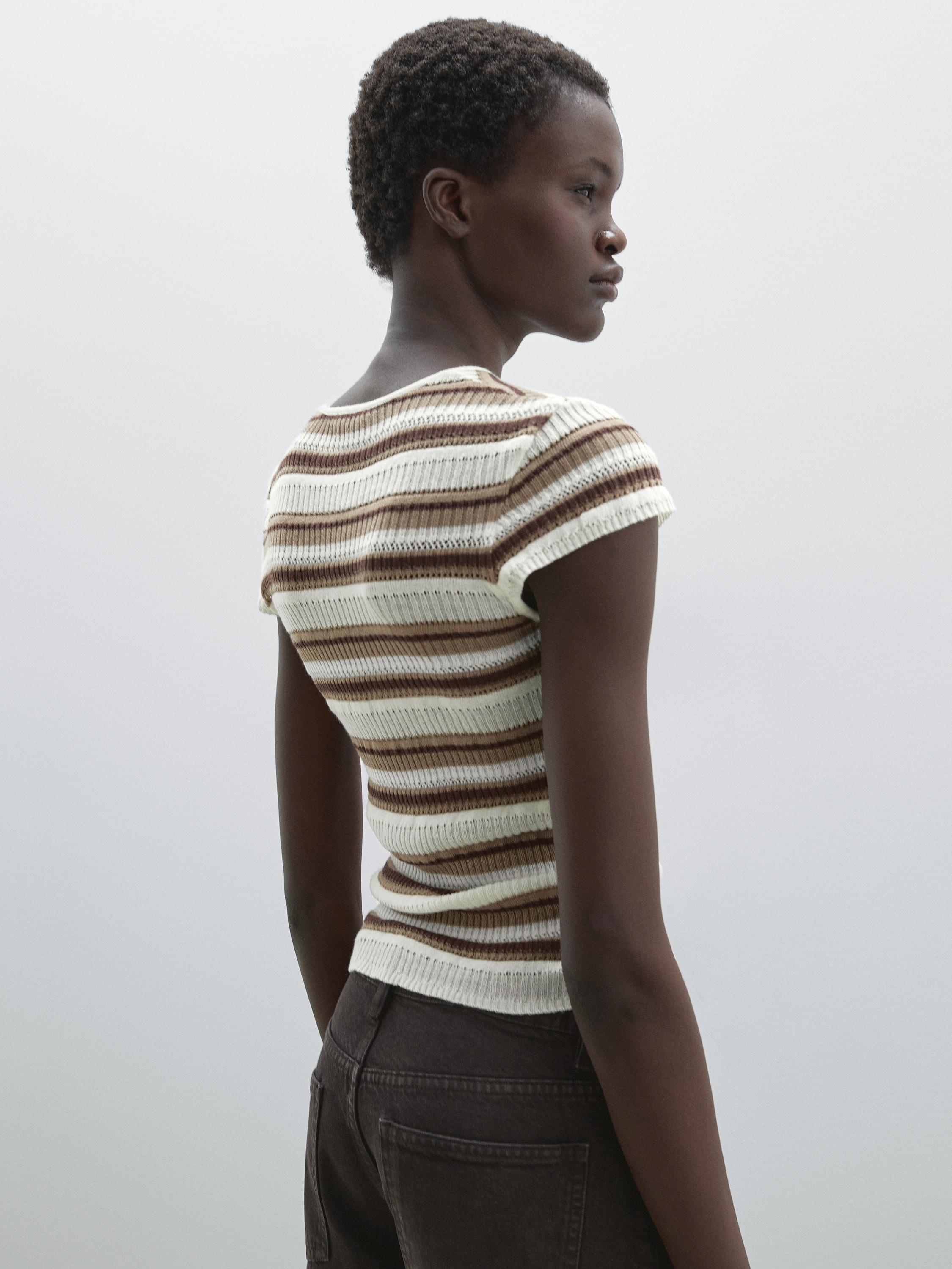 Camiseta punto calado rayas