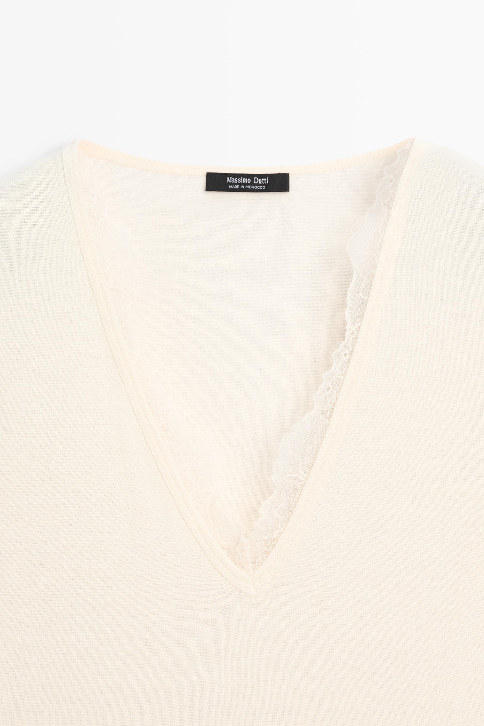 Lace-detail V-neck T-shirt — CREAM