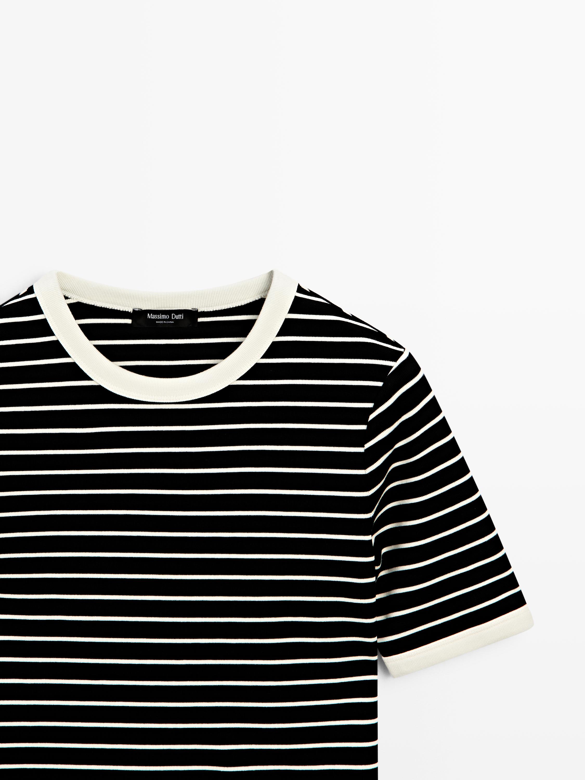 Short sleeve T-shirt with contrast stripes — BLACK