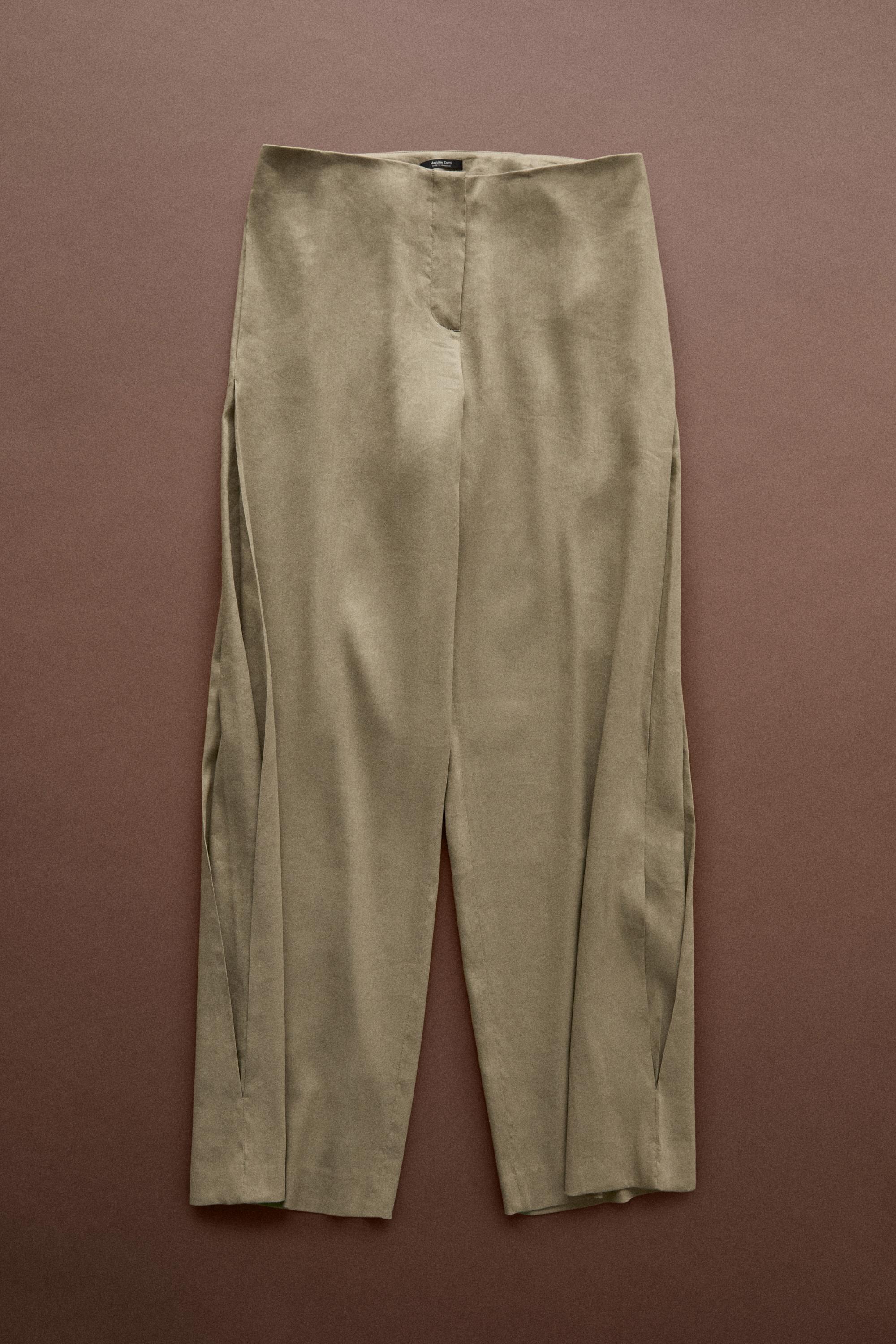 Flowing pleated pants - STUDIO — PALE KHAKI