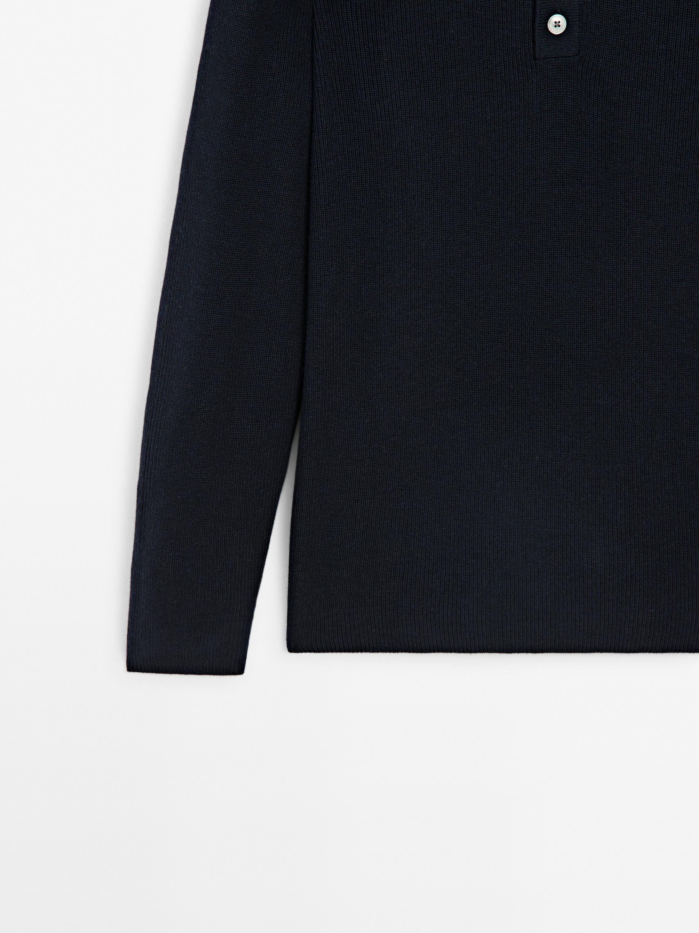 Ribbed knit polo collar sweater