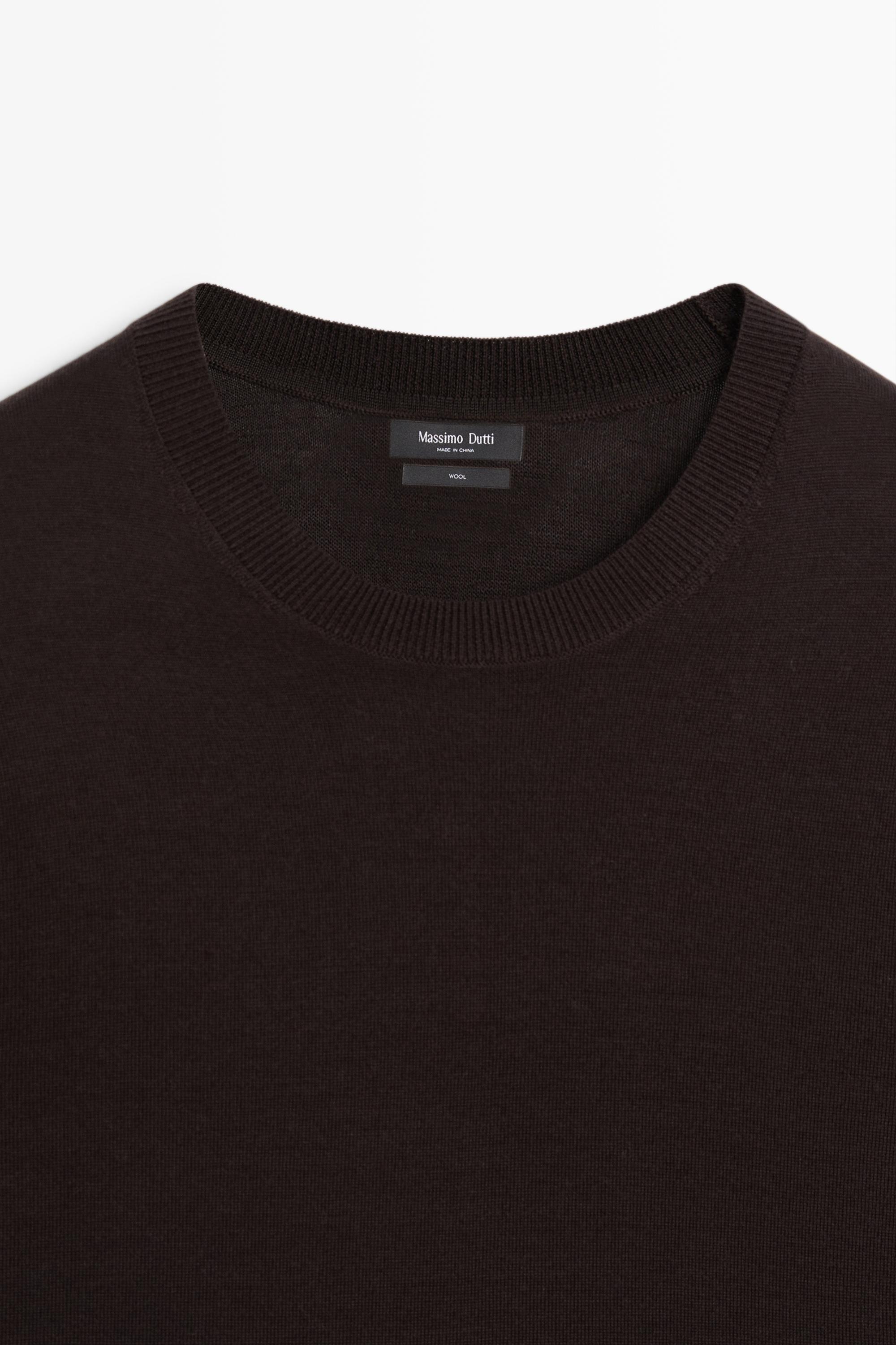 100% merino wool knit round neck sweater — BROWN