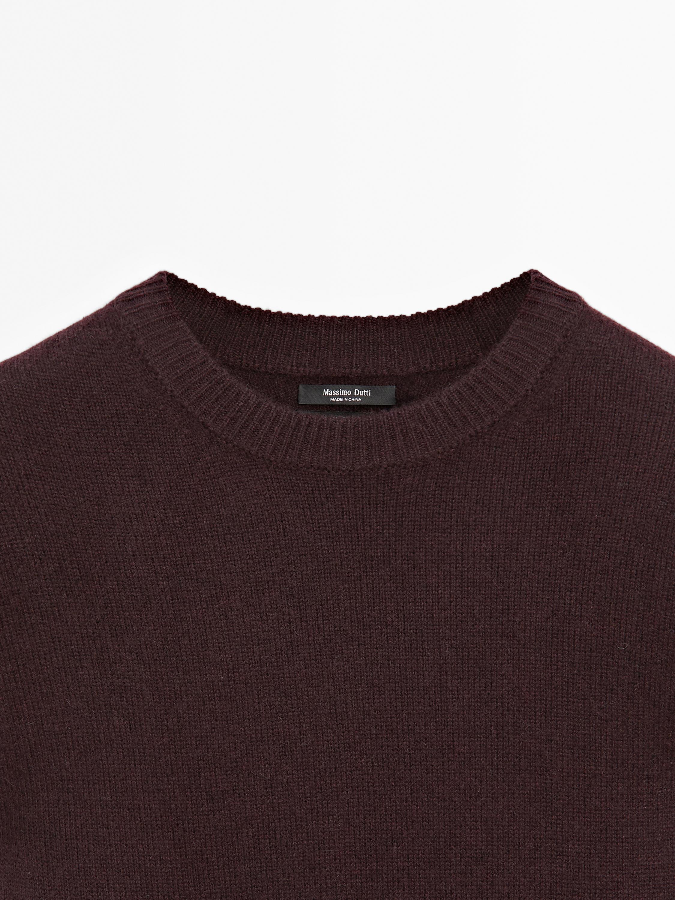 100% cashmere oversize knit sweater