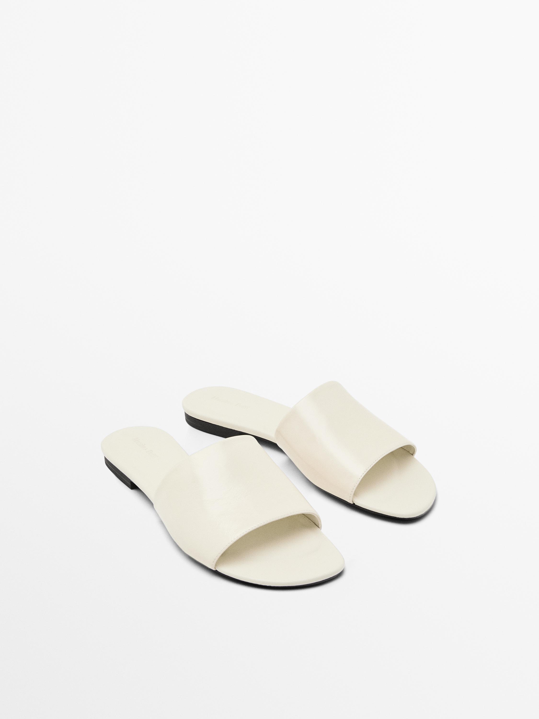 Shiny leather sliders