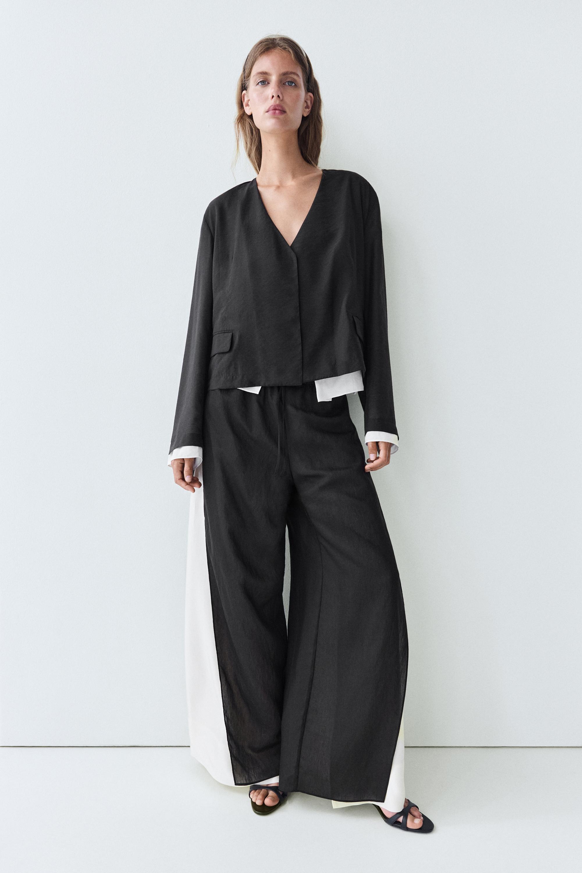 Contrast double jacket for a complete look — BLACK