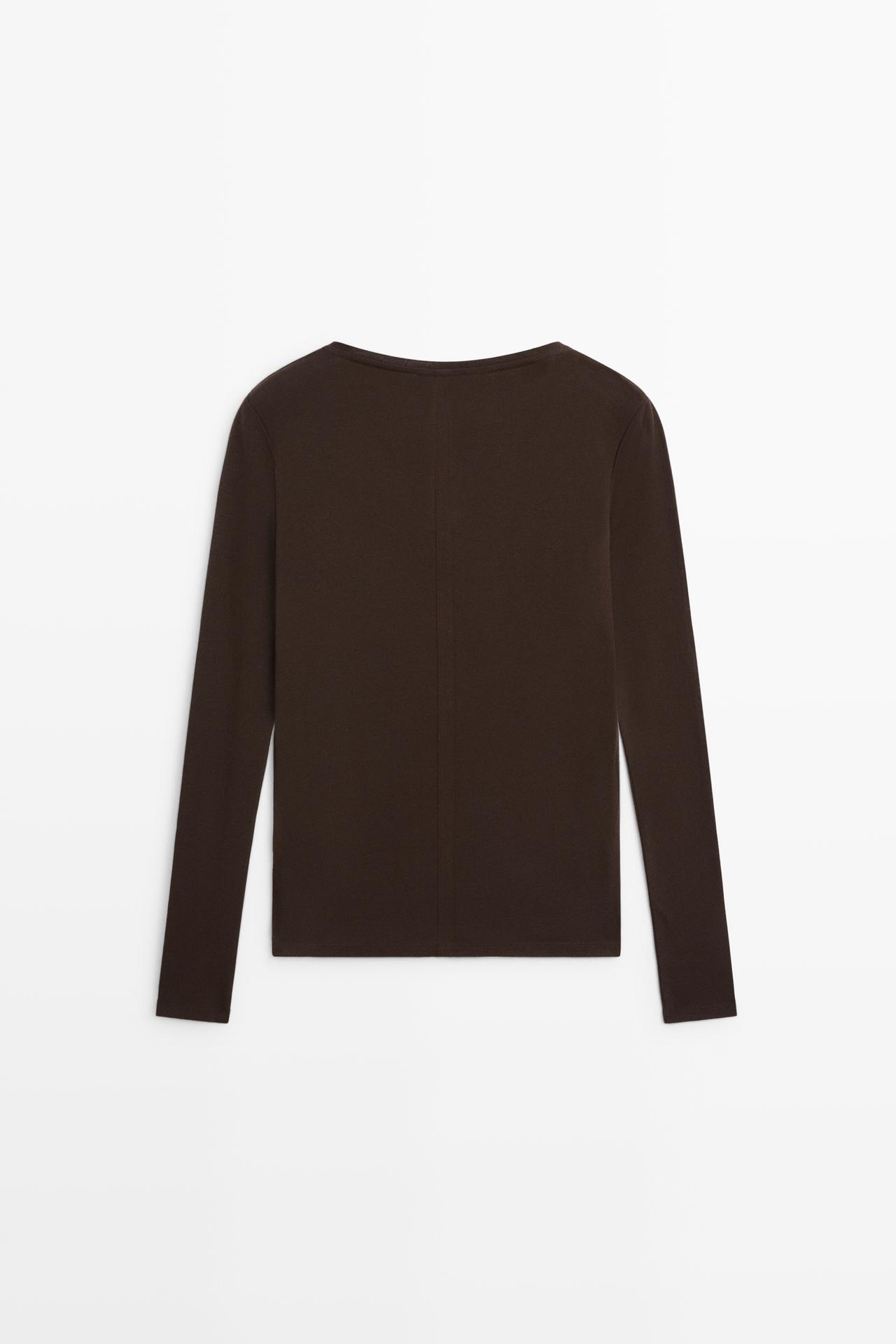 Slim fit long sleeve V-neck T-shirt — BROWN
