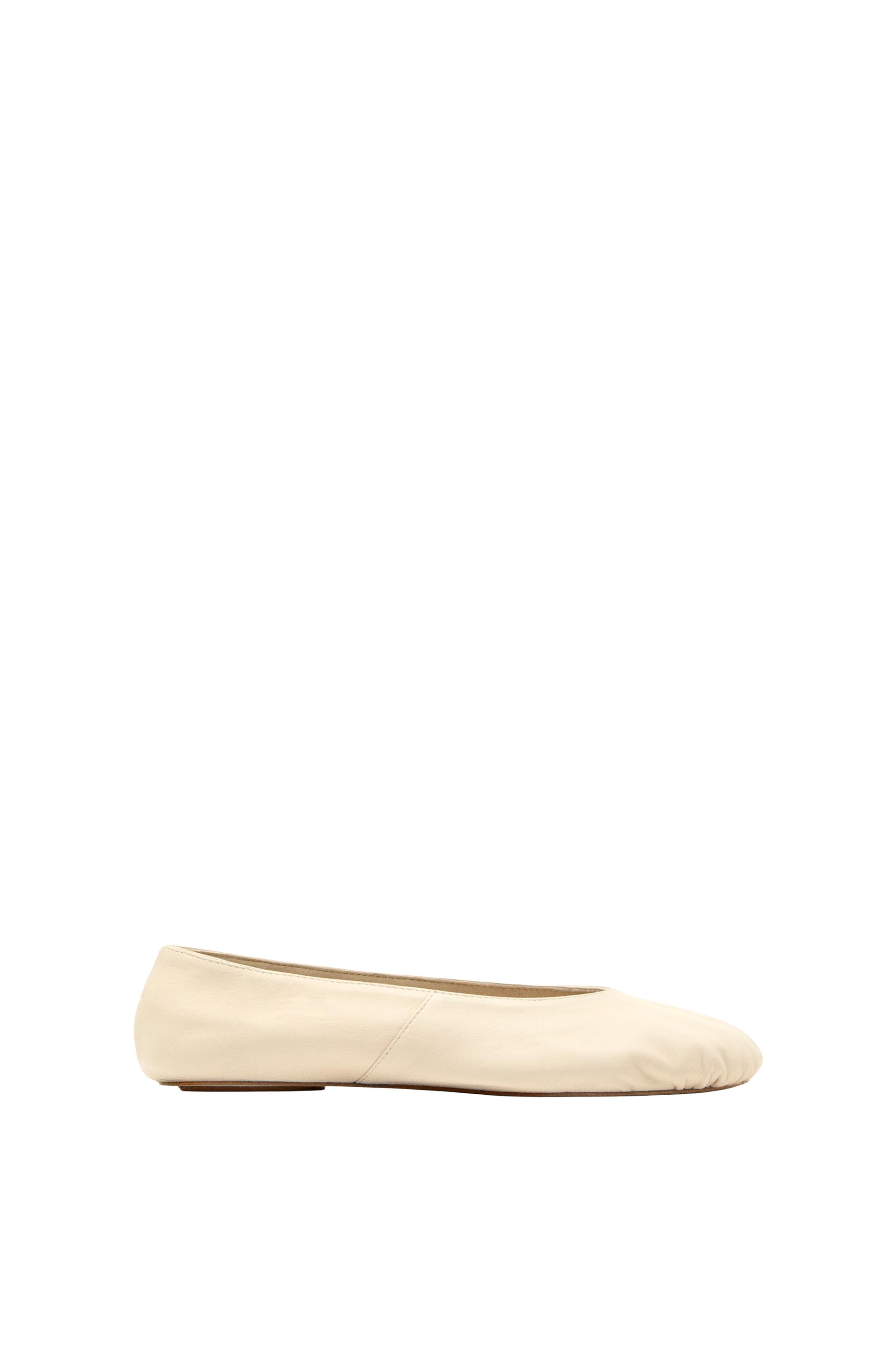 Ballerine En Cuir Souple - Édition Limitée - Vanille - 36 - Massimo Dutti - Femme